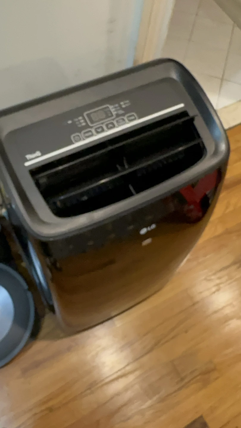 LG Portable Air Conditioner - photo 2