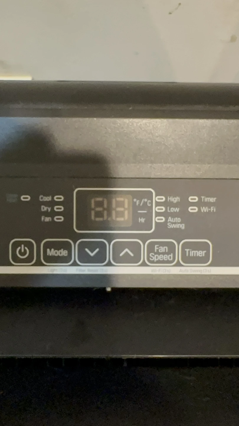 LG Portable Air Conditioner - photo 4