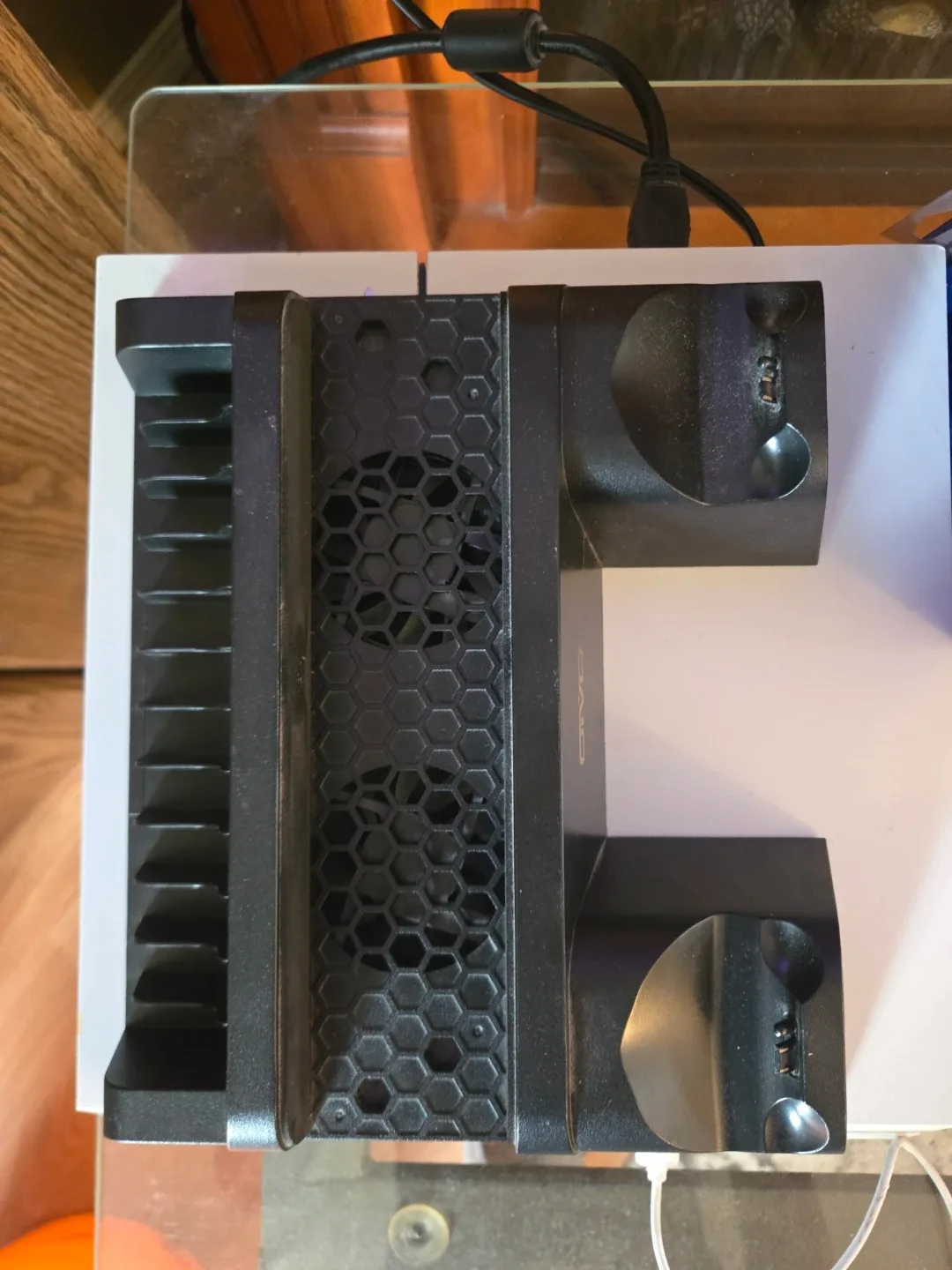 White Destiny PS4 and accessories - photo 5