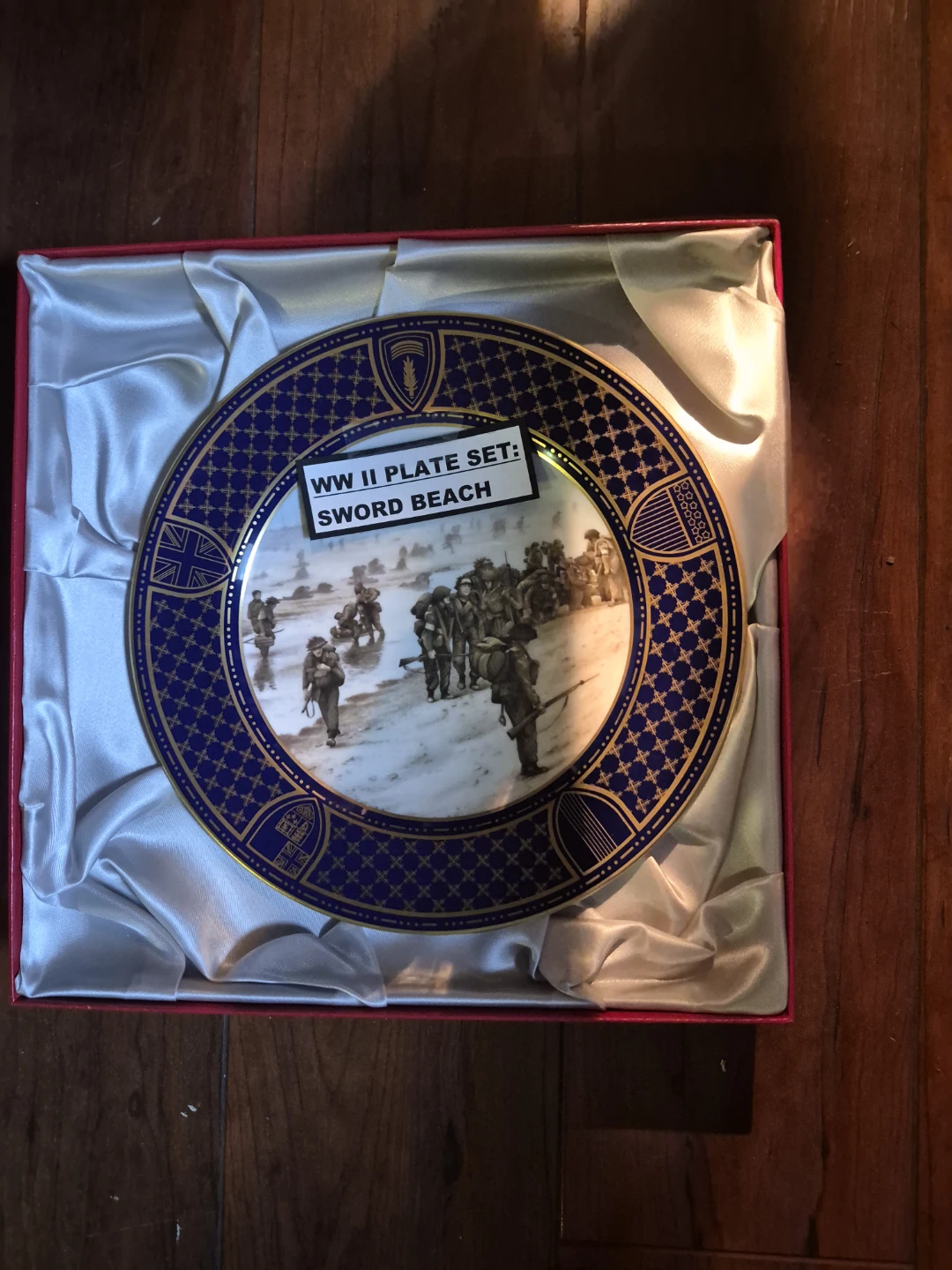 Spode WW II Plate Set - photo 4