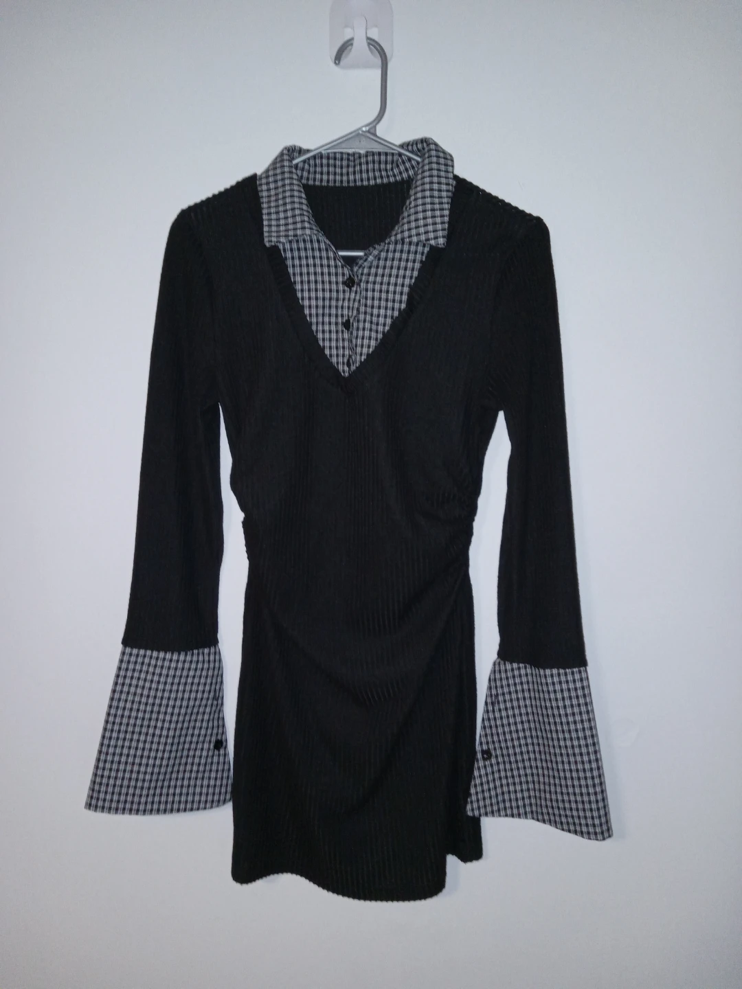 Women's Black Long Sleeve Shirt L