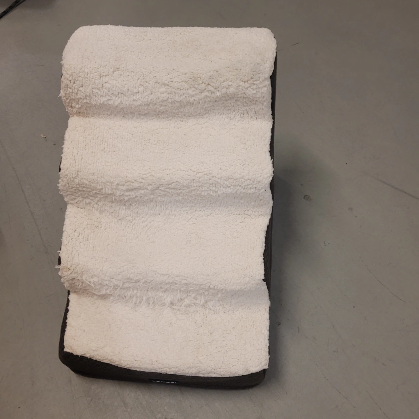 Tahari FOAM Pet Stairs