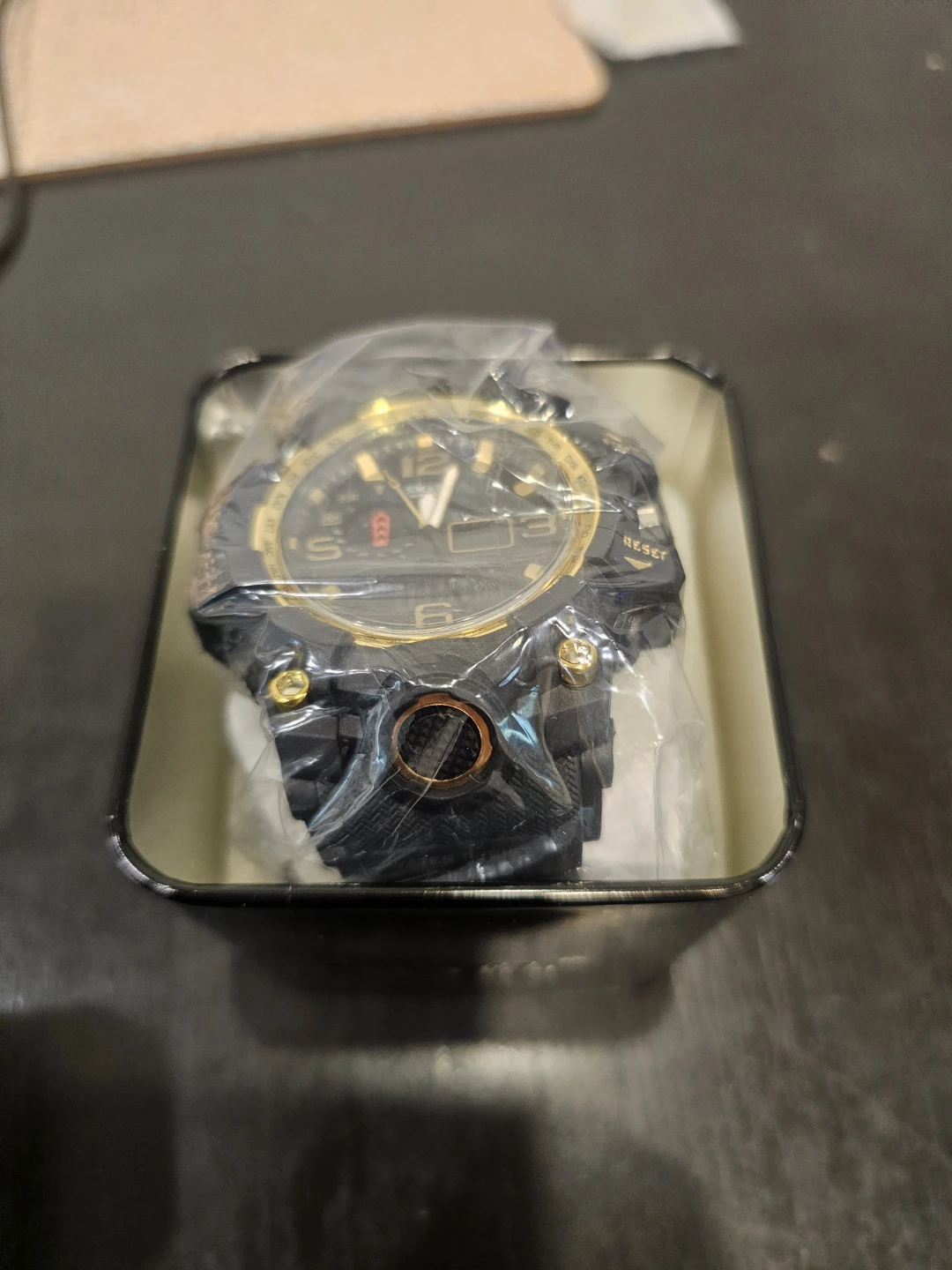 SMAEL Watch - Black with Gold Accents