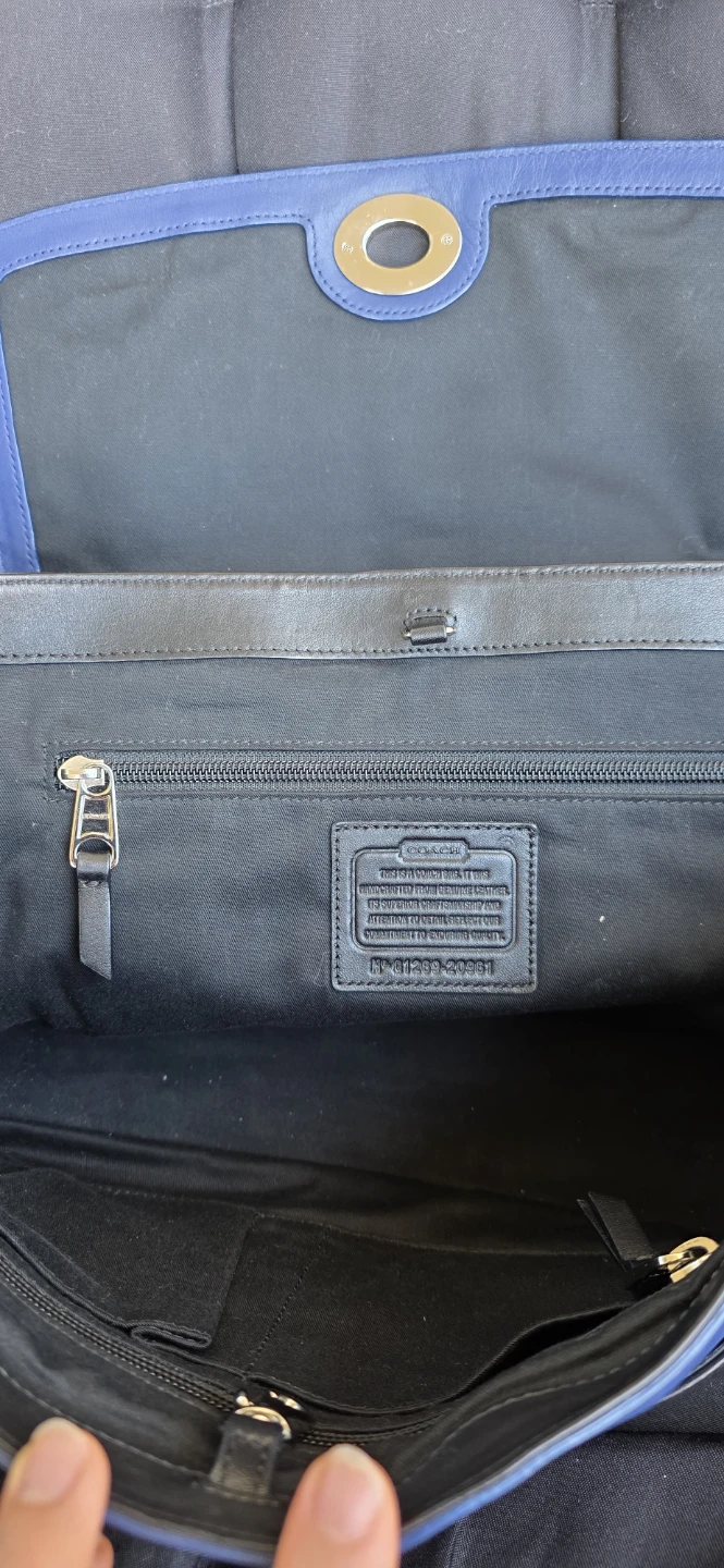 Autentic Coach Legacy Leather  Willis Flap bag - photo 4
