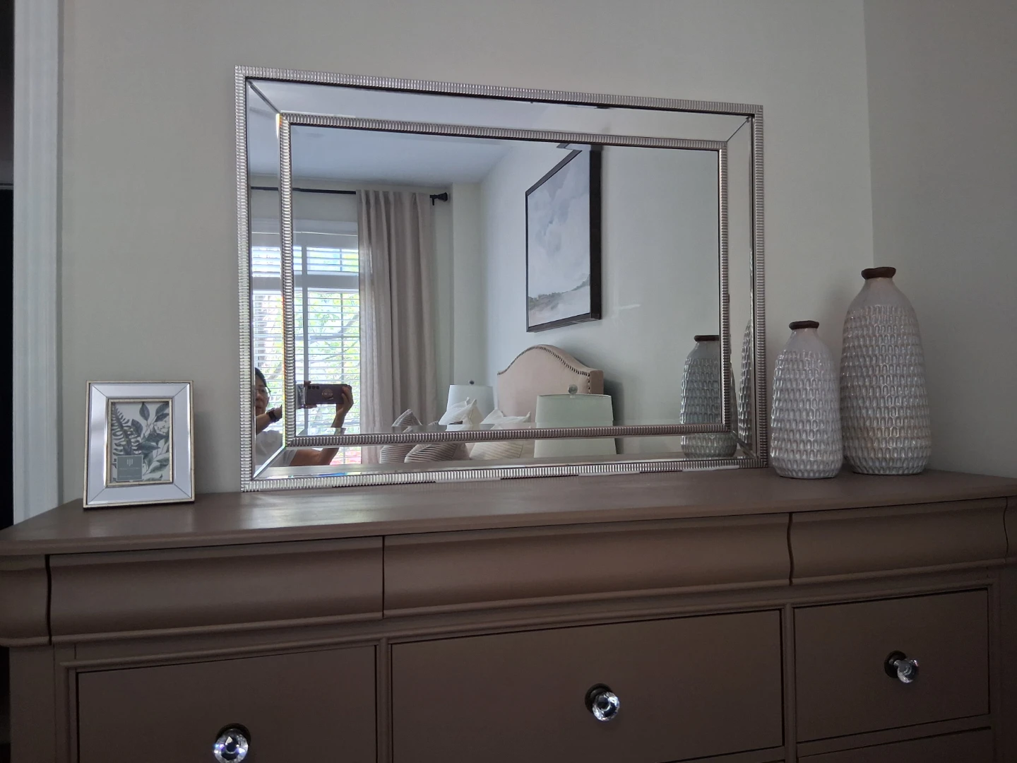 Dresser with 9 drawers and a mirror - photo 2