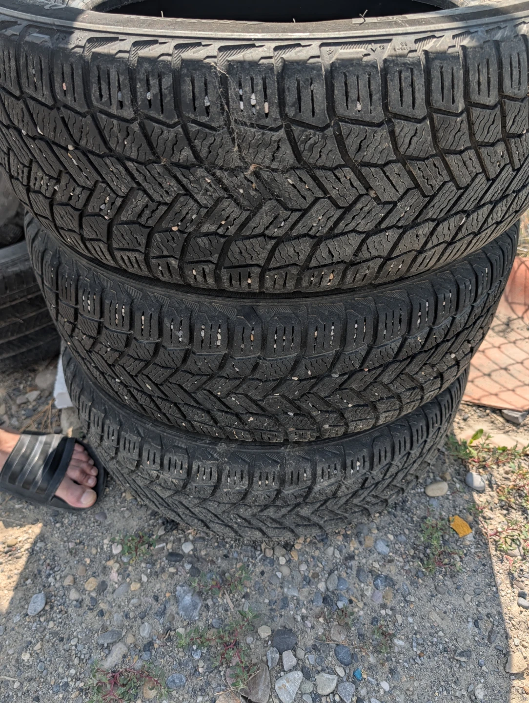 3 Michelin X-Ice Snow Winter Tires - photo 2