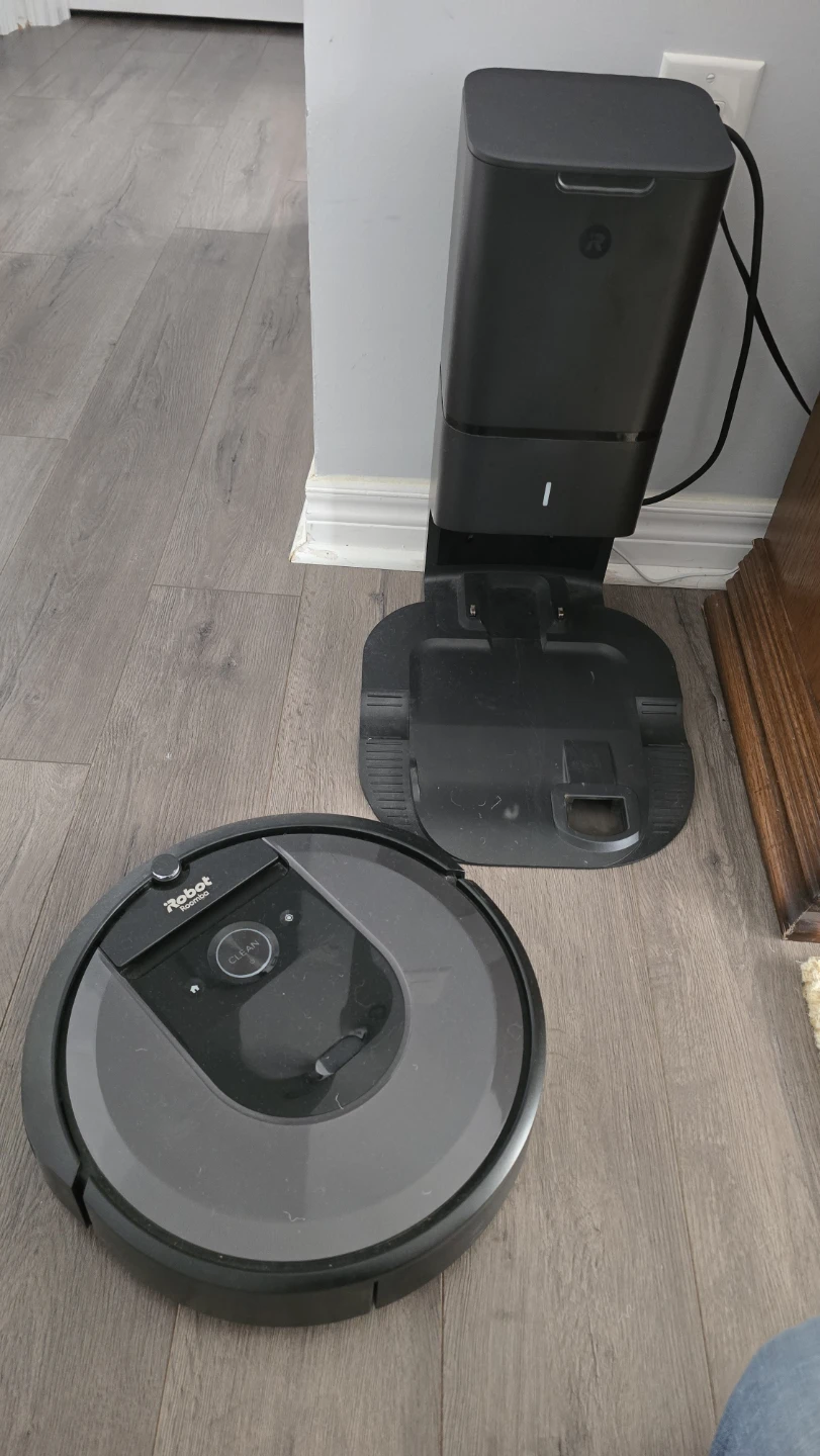 iRobot Roomba Robot Vacuum with Clean Base - photo 2