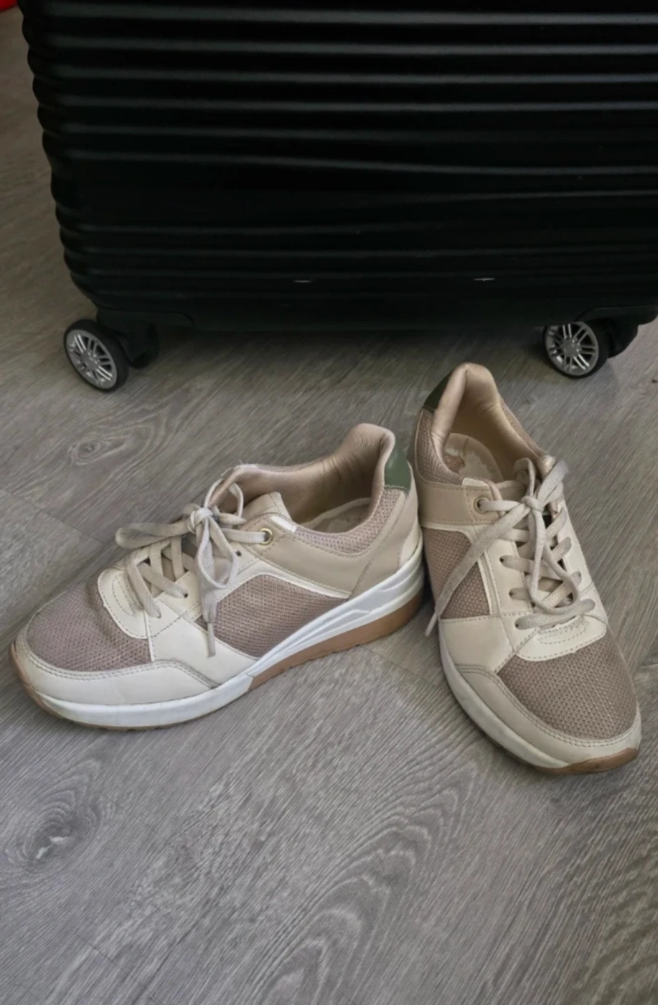 Women's Fashion Sneakers - photo 2