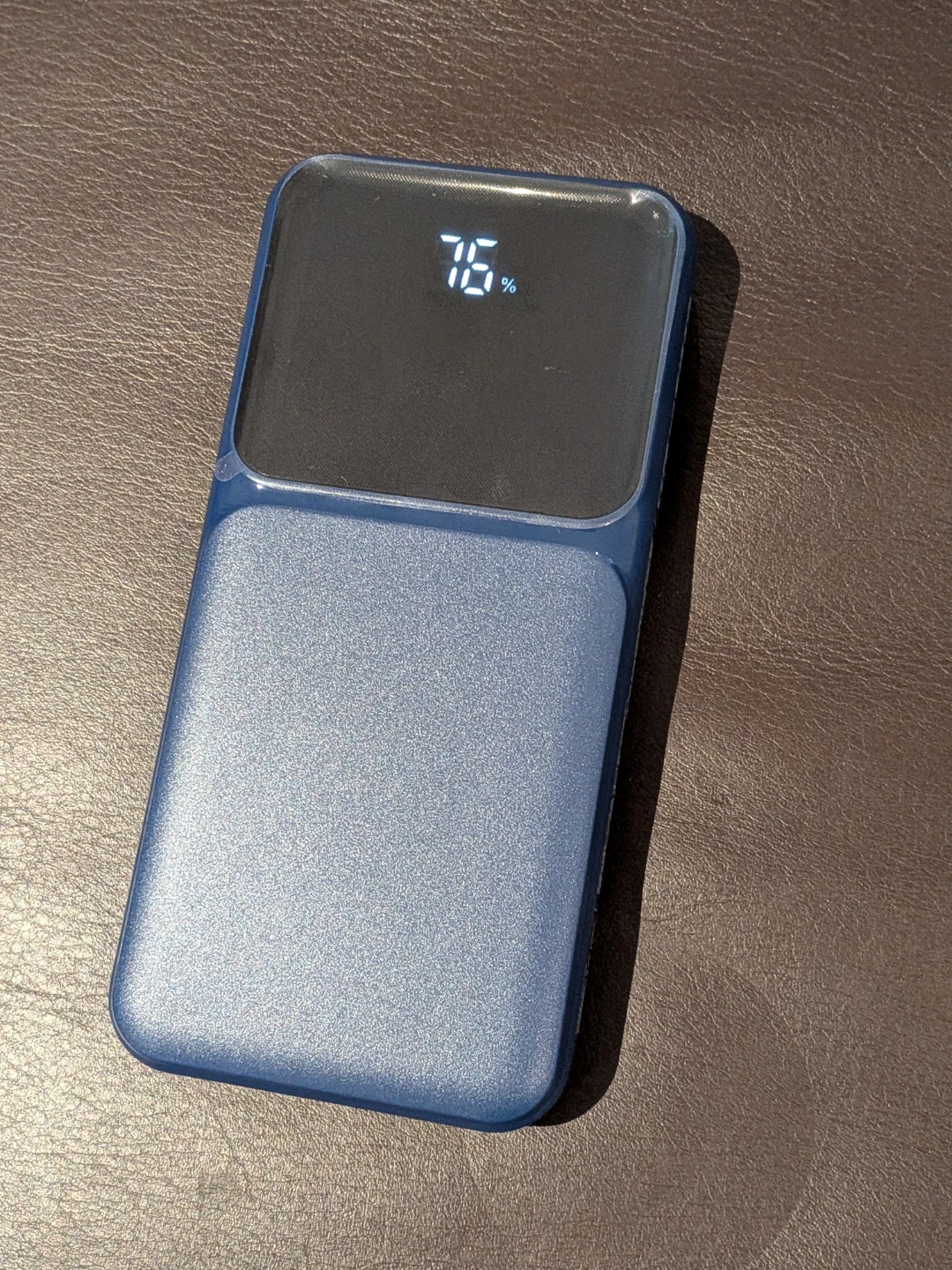 20000mAh All-in-One Portable Power Bank with 4 Built-In Cables - photo 4