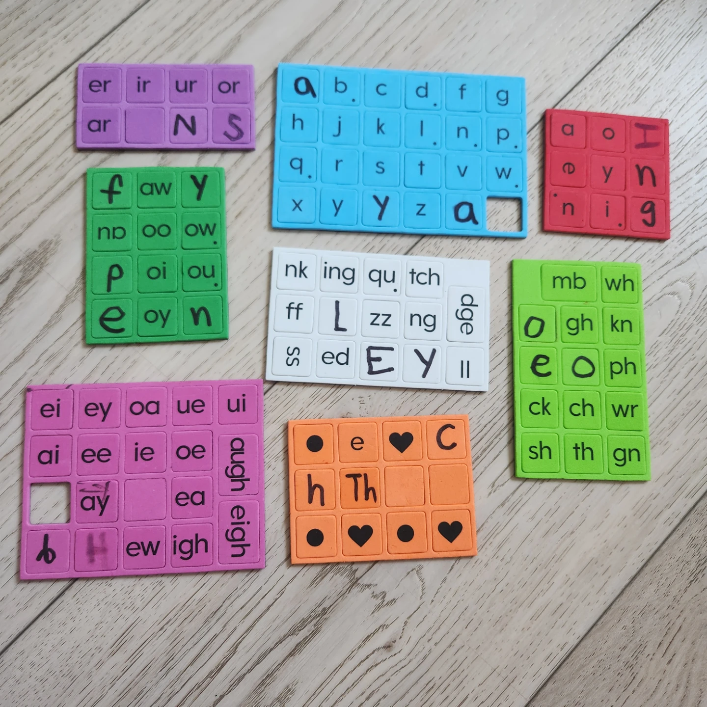 Letter/phonics magnets - photo 2