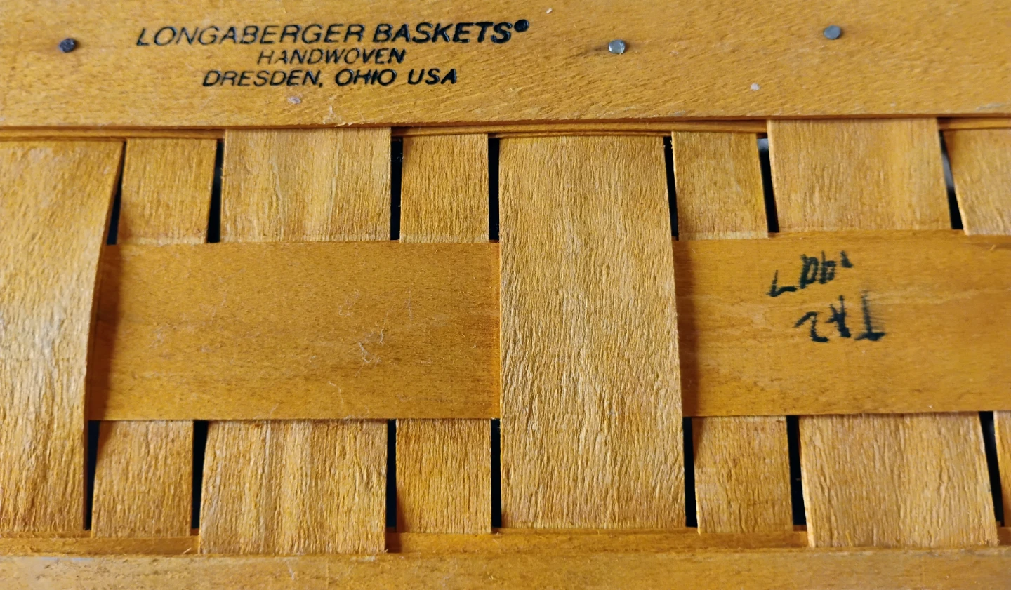 1997 SIGNED LONGABERGER CRACKER BASKET WITH DIVIDER - photo 4