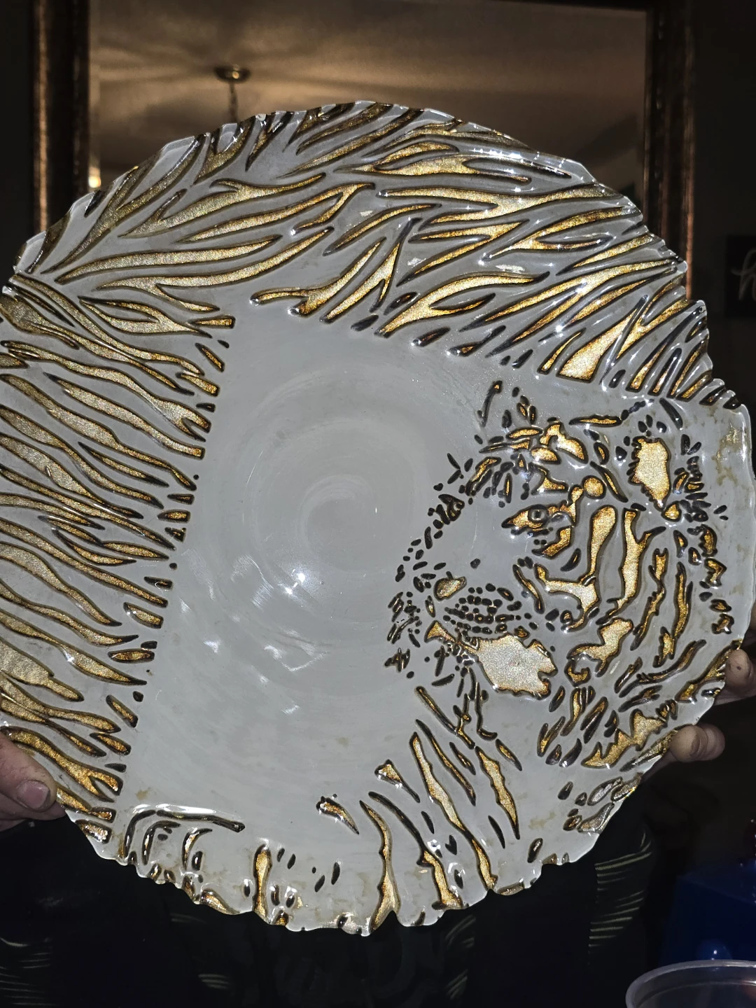Decorative Plate with Tiger Design