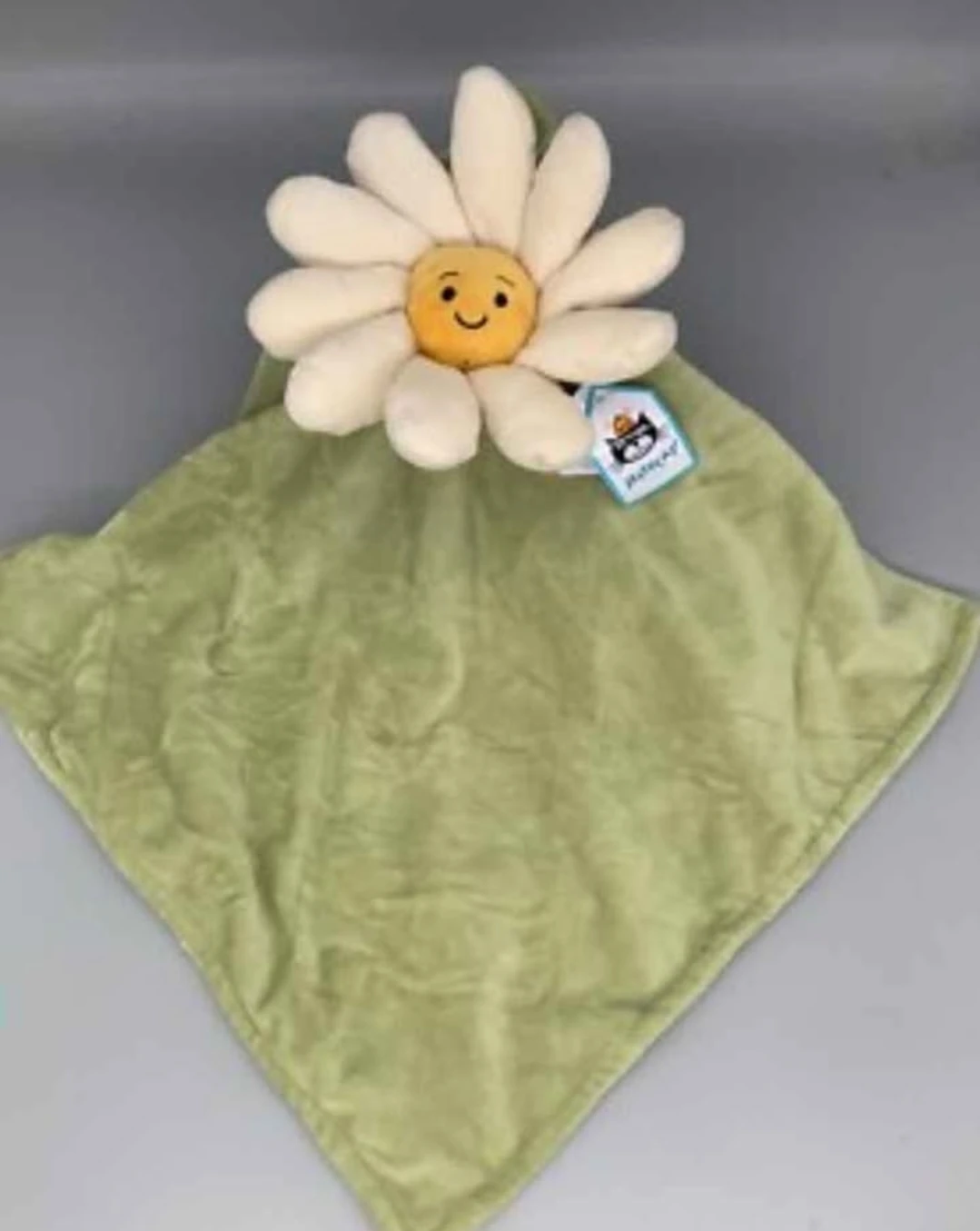 Bnwt Jellycat baby Daisy Lovie