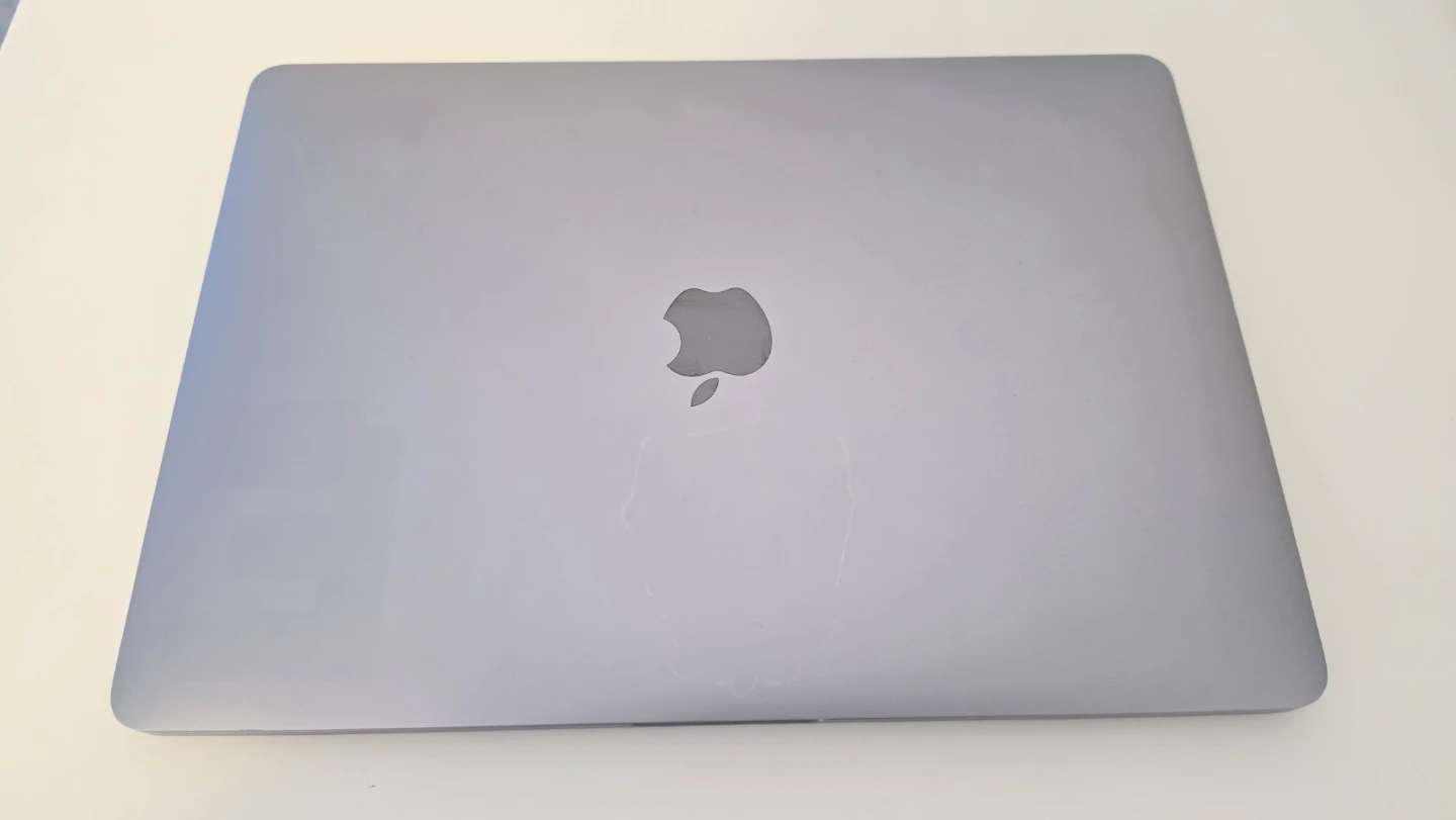 MacBook Pro 13-inch M1 16GB RAM