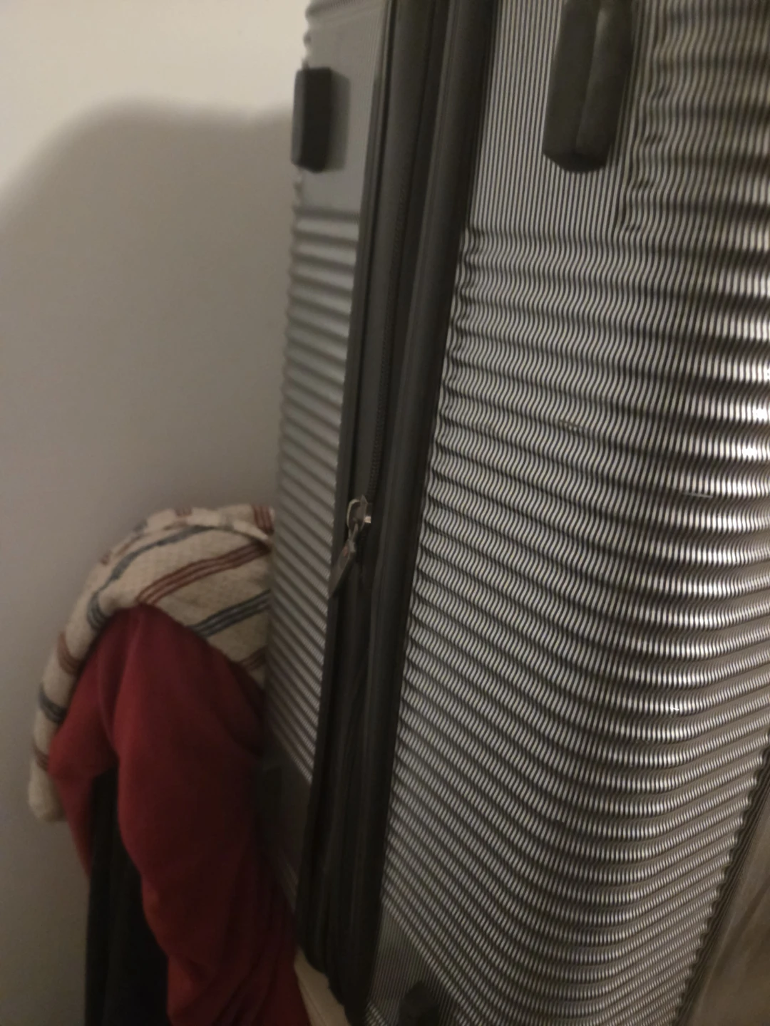 Swiss Gear Hardside Spinner Luggage - photo 2
