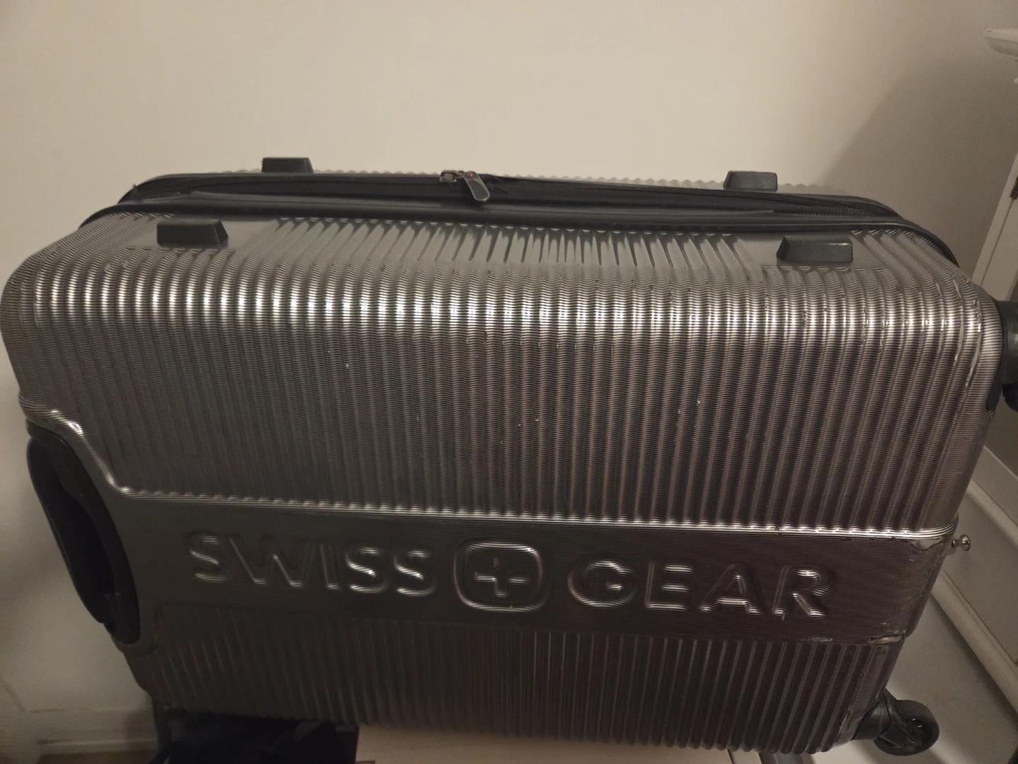 Swiss Gear Hardside Spinner Luggage - photo 3
