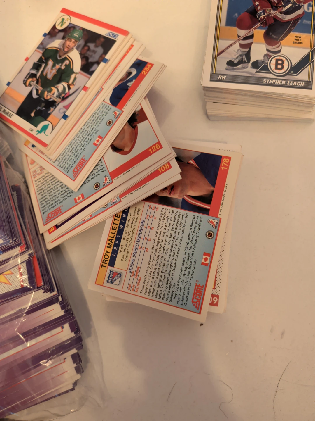 Collection of Score and O-Pee-Chee Hockey Cards - photo 5