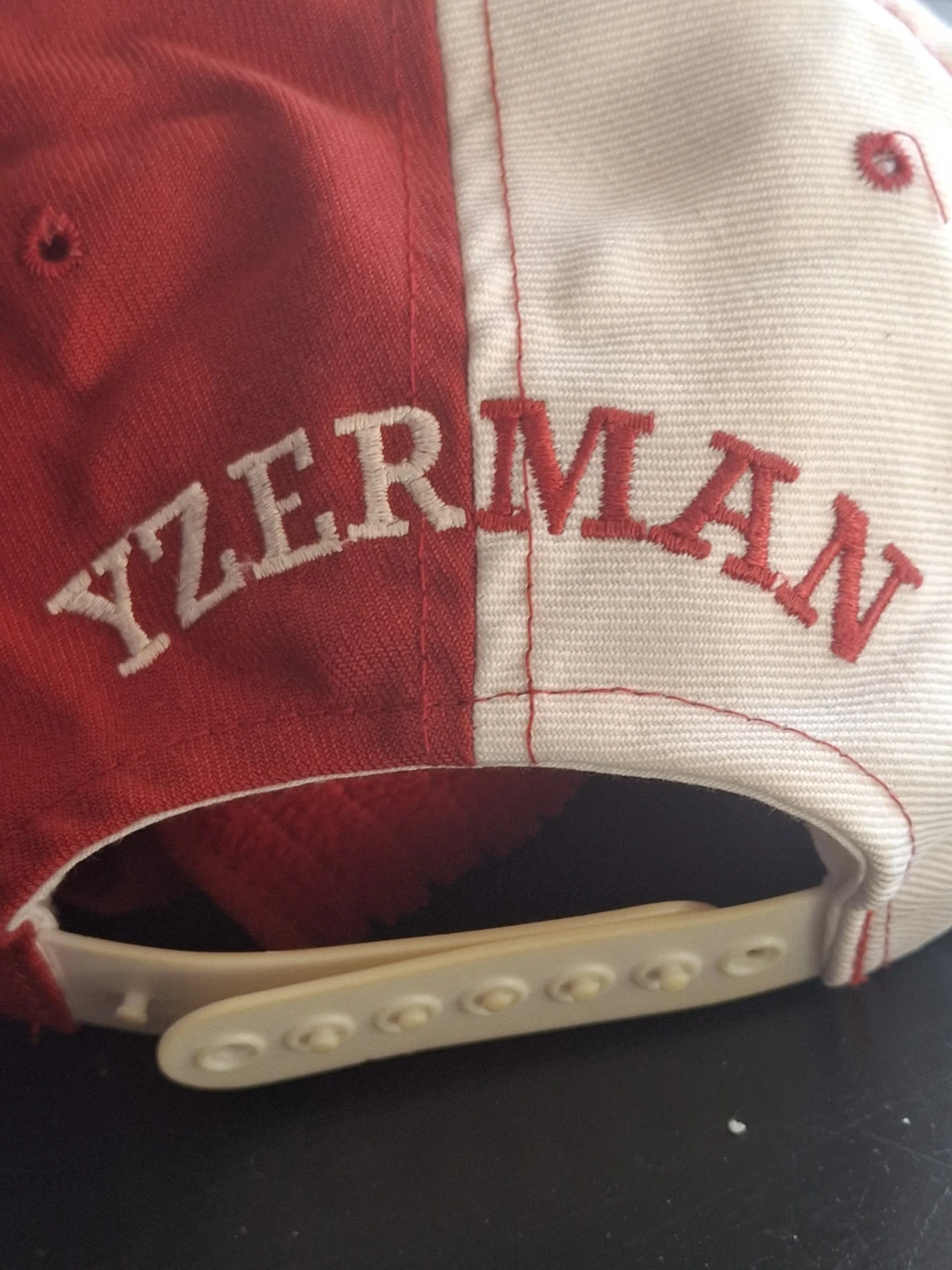 Steve Yzerman Detroit Red Wings NHL Cap 19 - photo 2