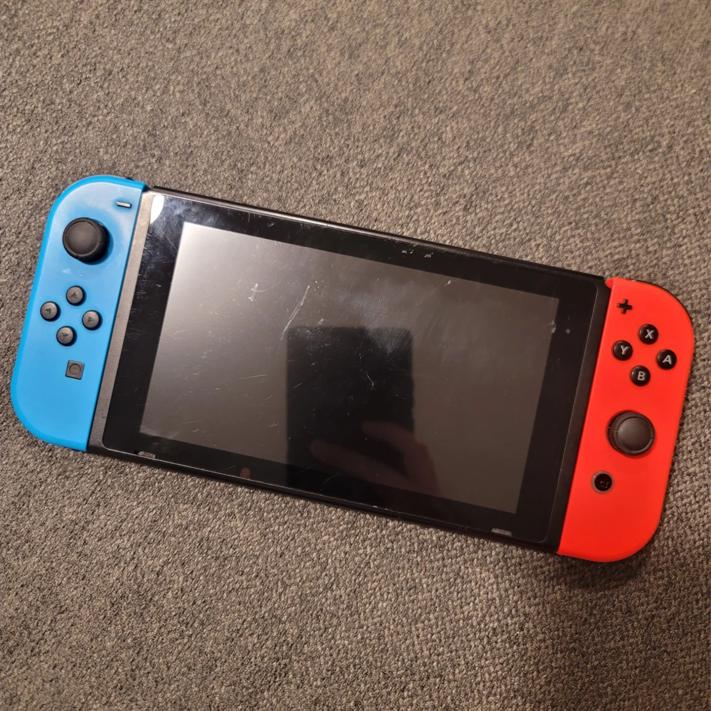 Nintendo Switch - photo 2