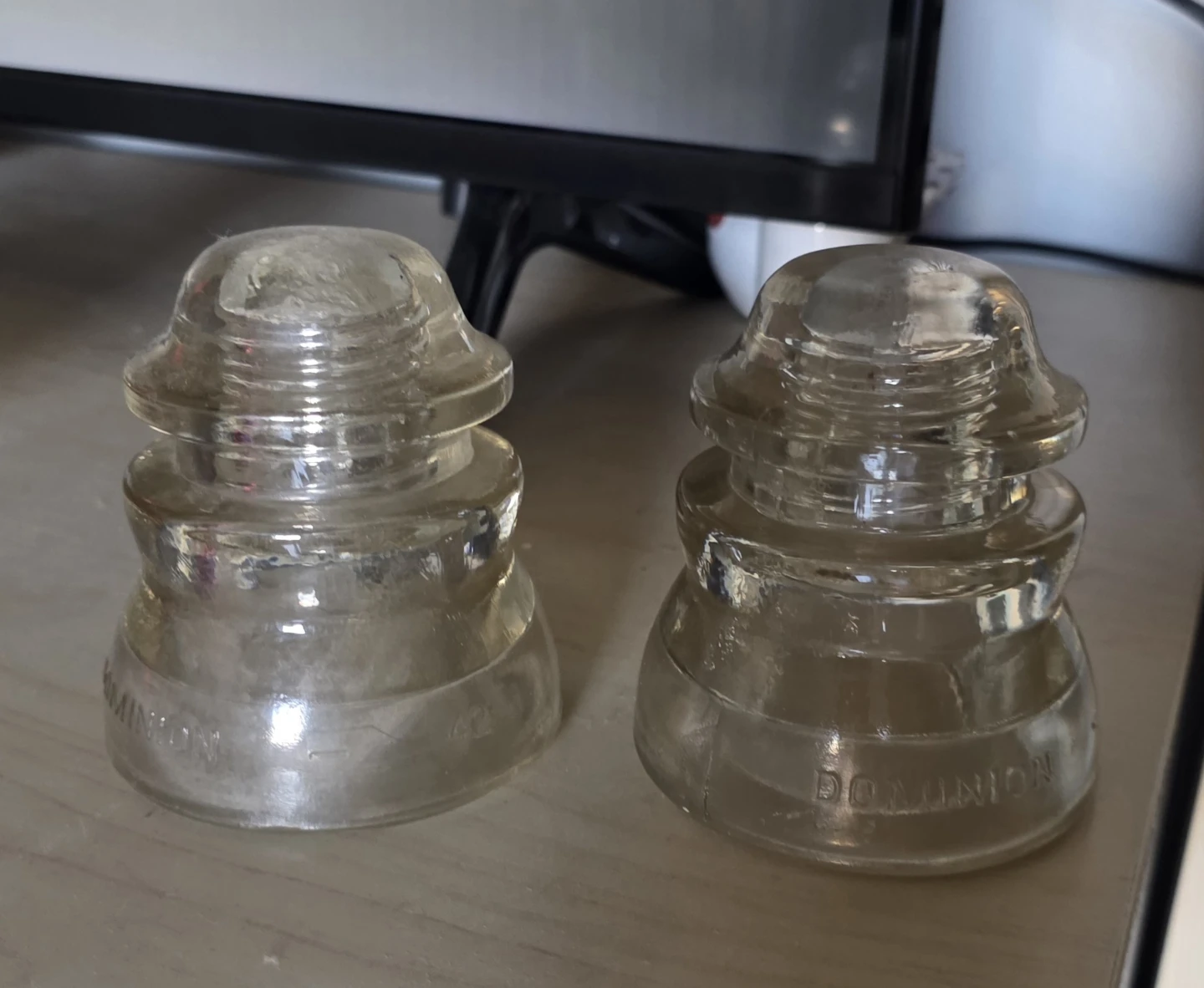 2x Glass Electrical Insulators - Dominion - photo 2