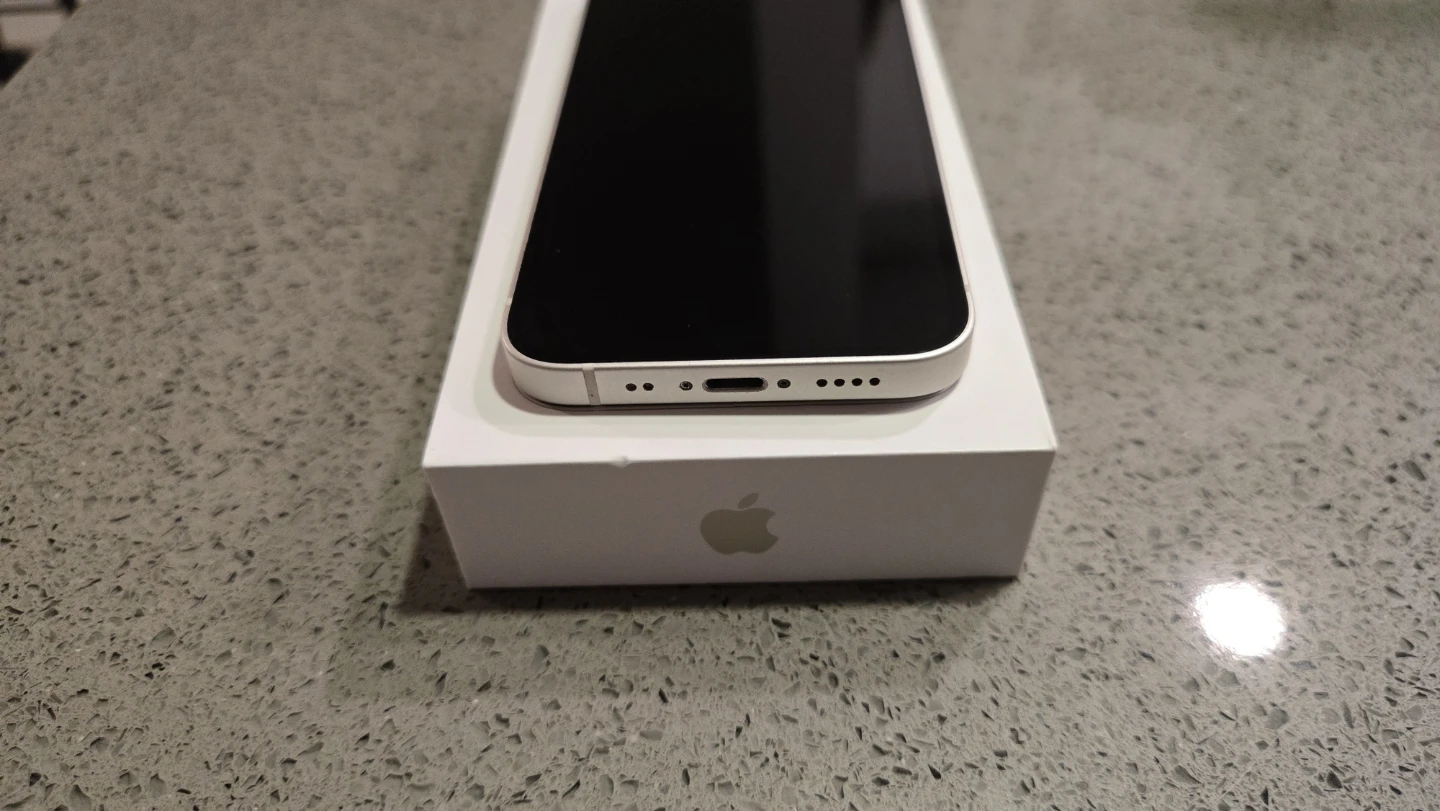 iPhone 12 mini 128GB - White (Great Condition + Bonus EarPods) - photo 5