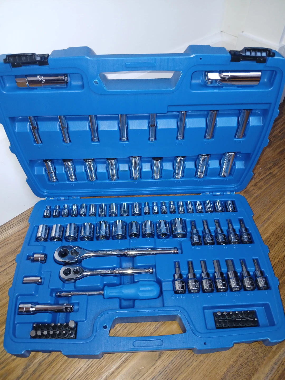 Mastercraft 95-Piece Mechanical Tool Set - photo 2