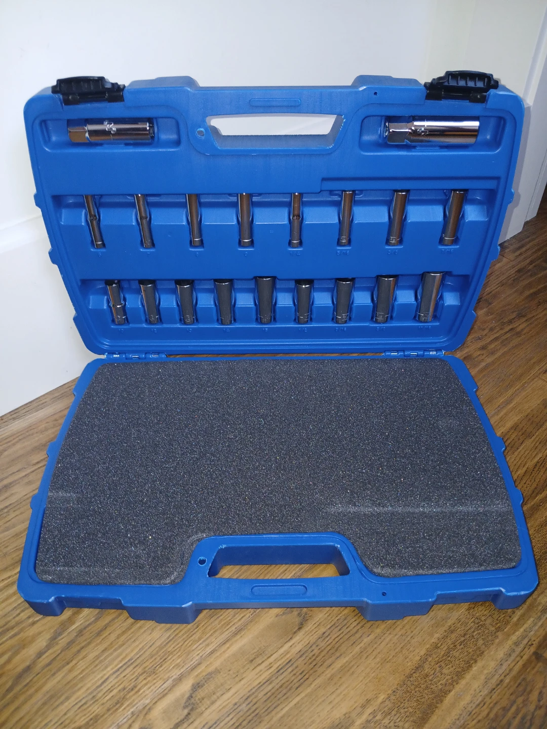 Mastercraft 95-Piece Mechanical Tool Set - photo 3