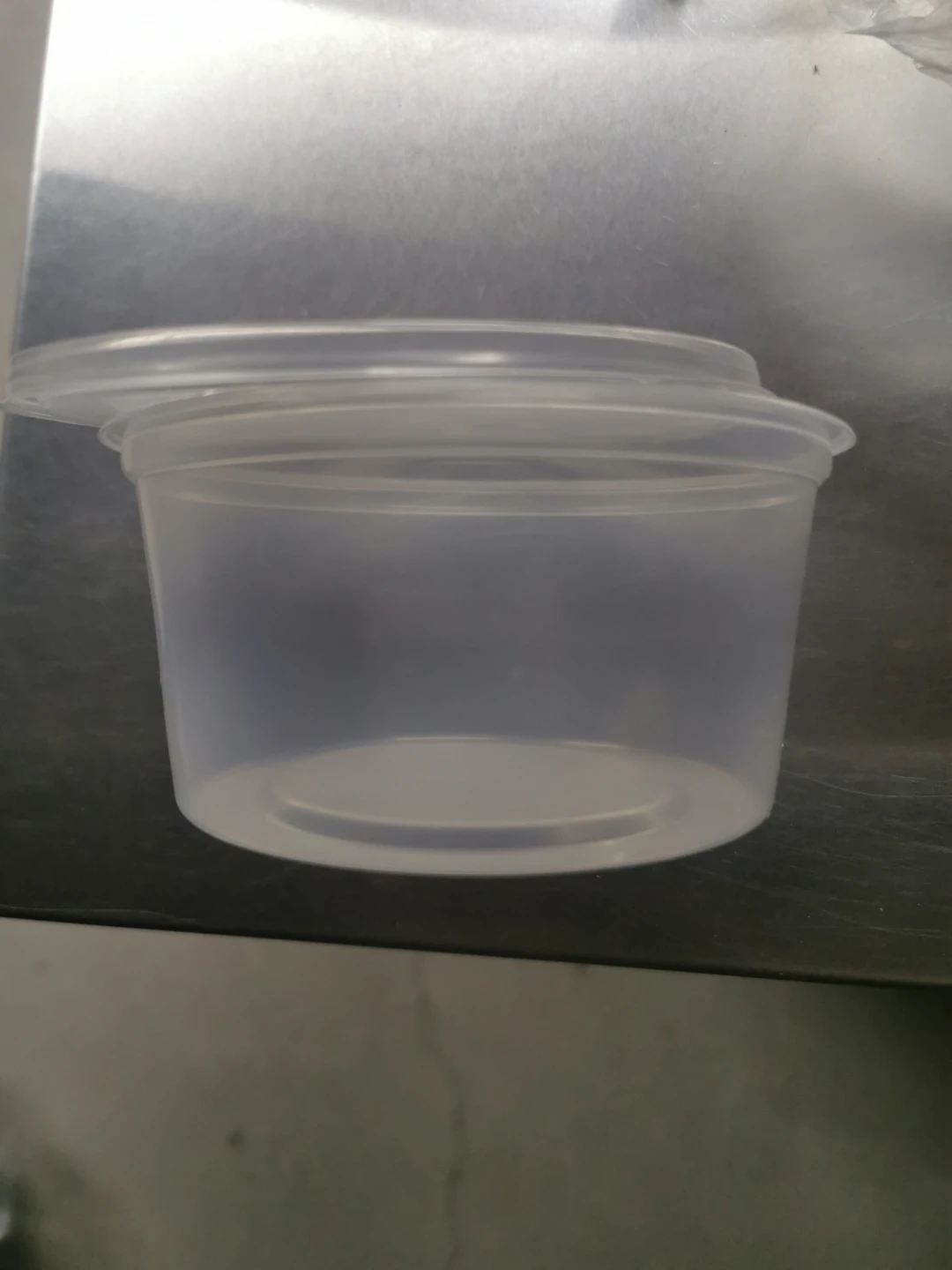 Stack of 50 Clear Plastic Food Containers with Lids - photo 2