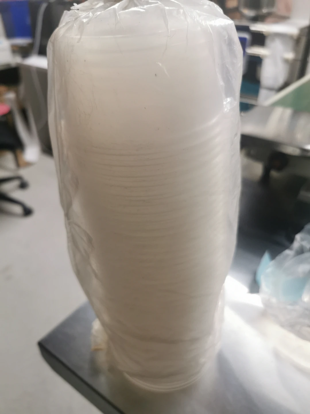 Stack of 50 Clear Plastic Food Containers with Lids - photo 3