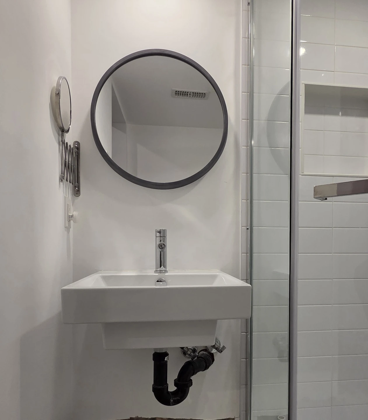 White Bathroom Sink