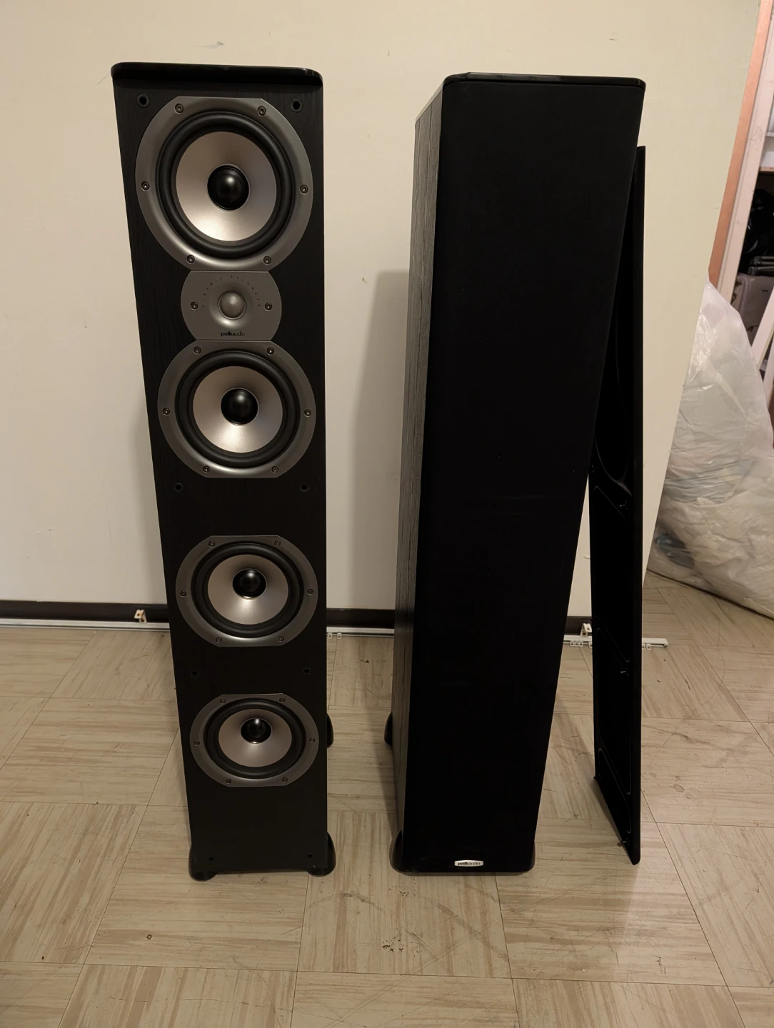 Polk Audio TSi500 Floorstanding Speakers