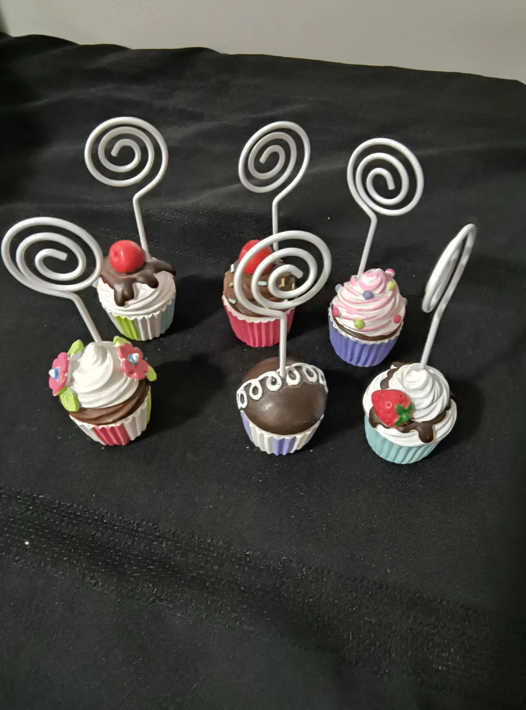 Set of 6 Cupcake Photo/Note Holders