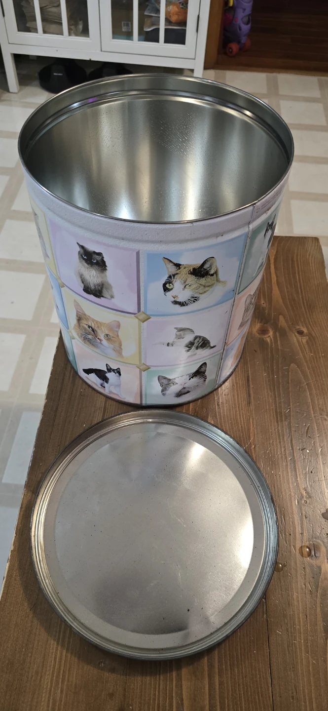 Vintage Cat Print Tin Canister with Lid - photo 2