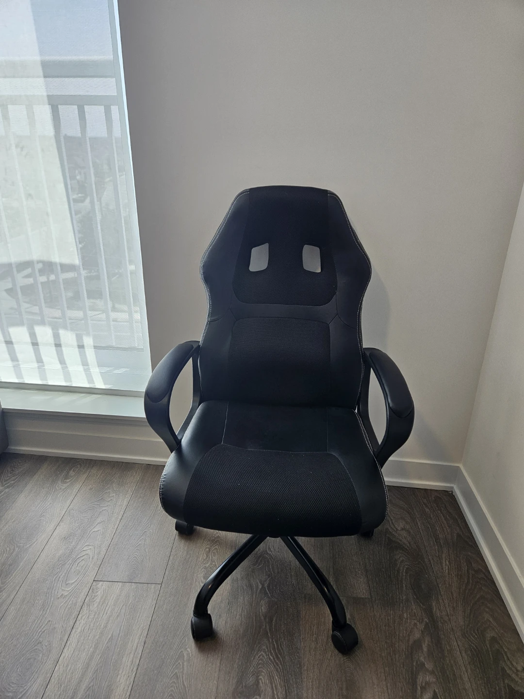 Office or Gaming Chair - photo 2