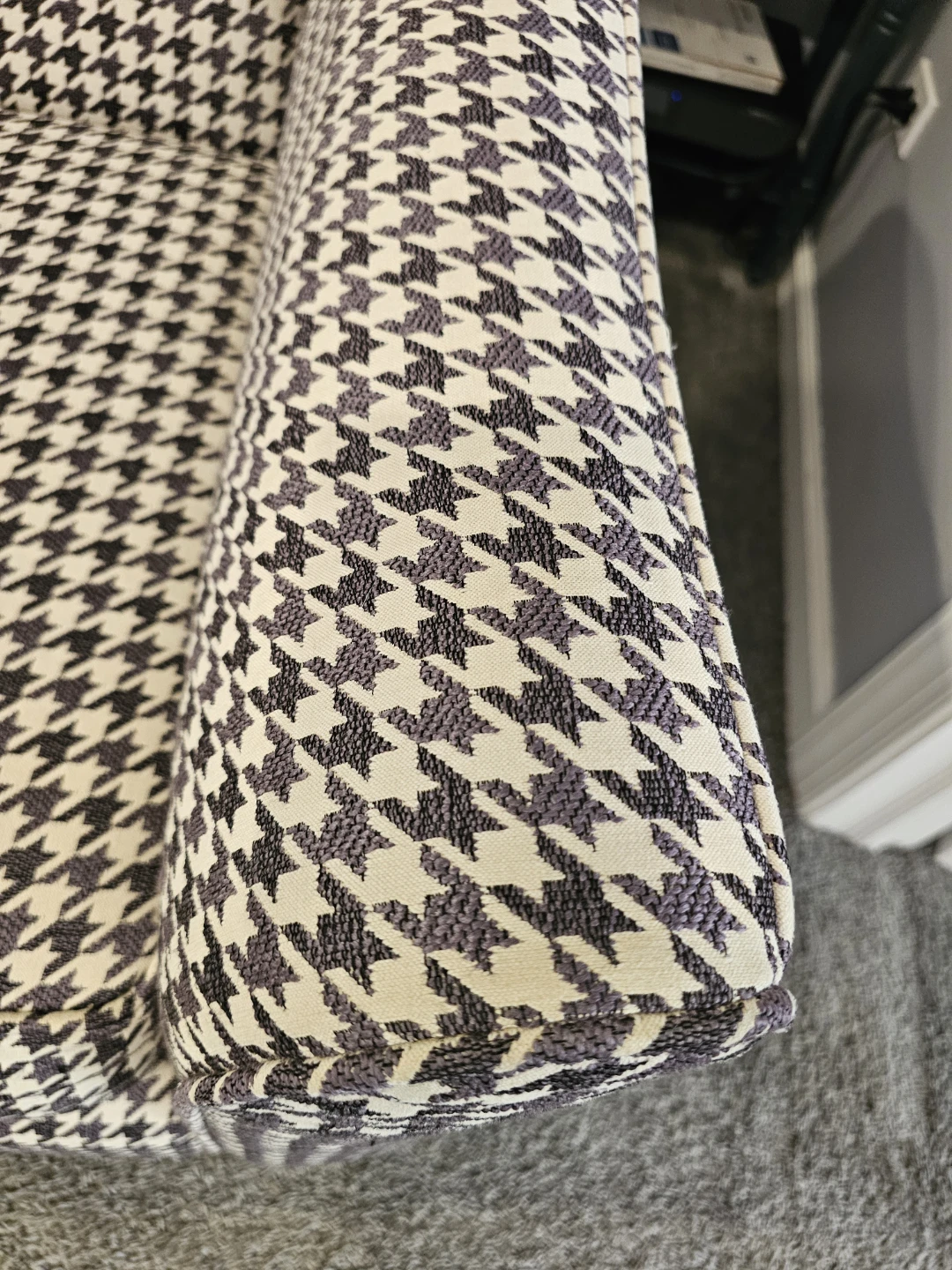 Houndstooth Accent Chair with Pillow - photo 5