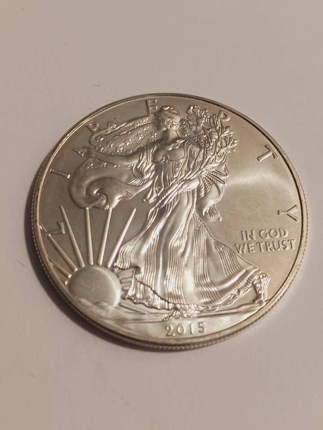 2015. Mint  Liberty Silver 1oz Dollar Coin American Silver Eagle