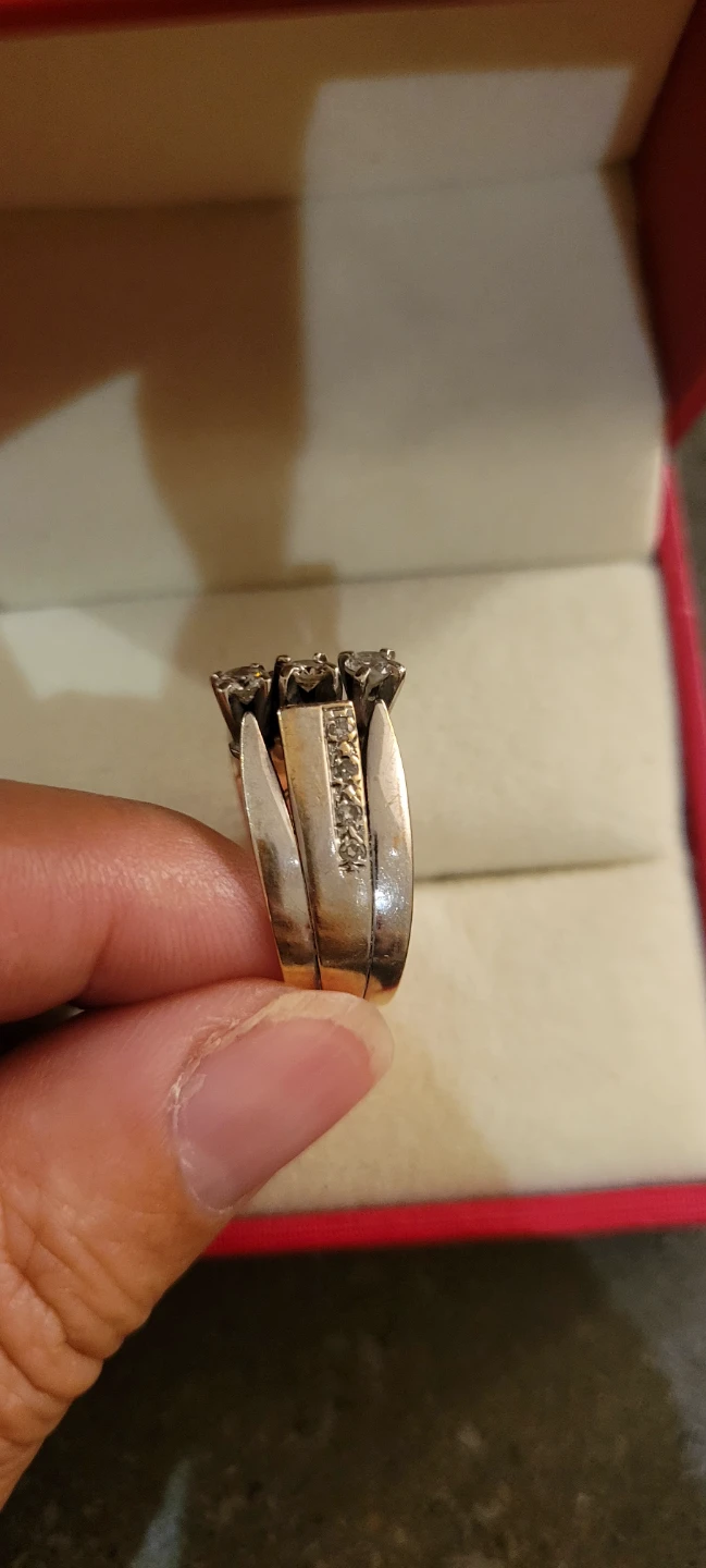 Vintage 10K White Gold Diamond triple Ring - photo 4