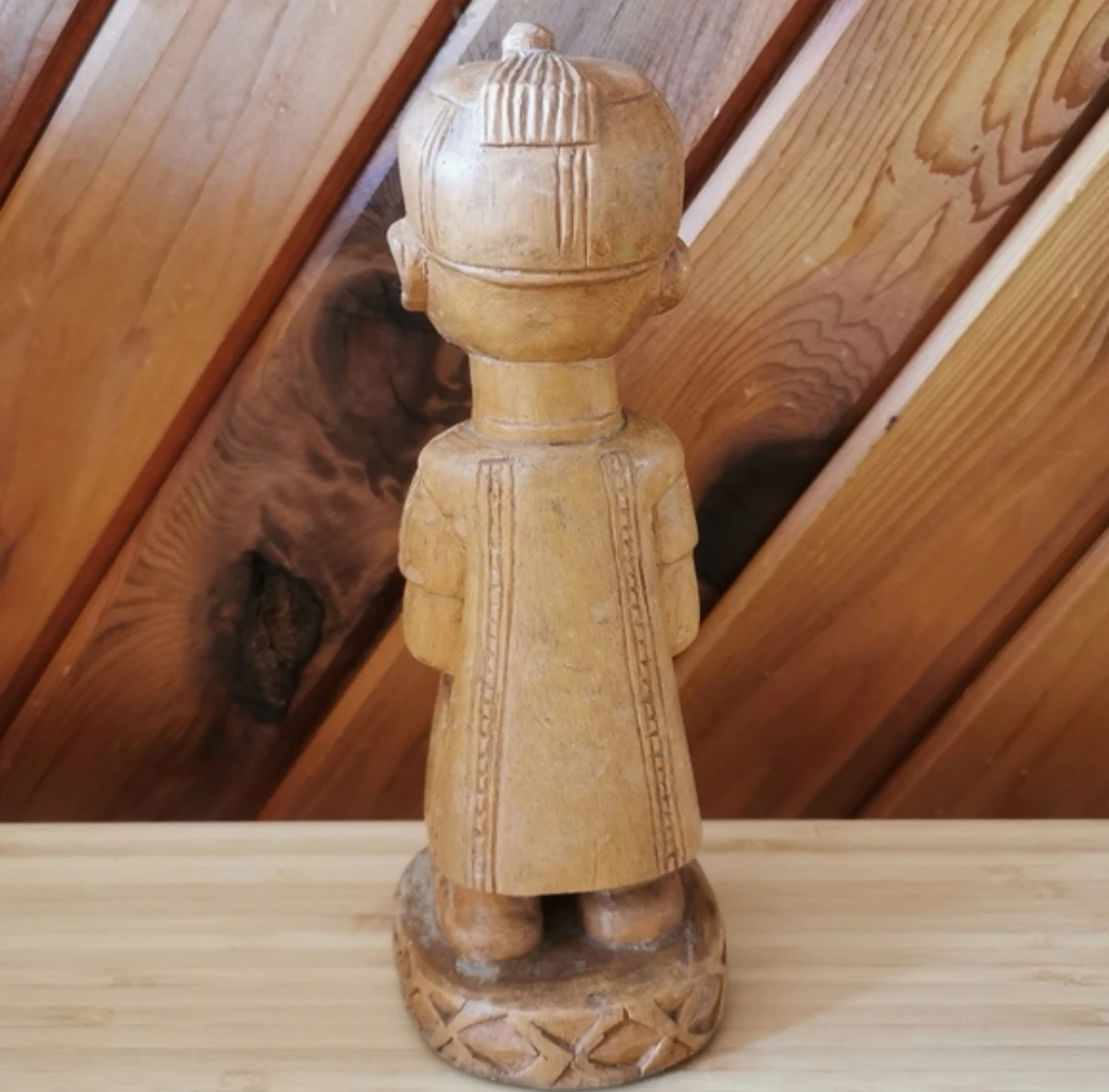 Vintage Hand Carved African Wood Figure Holding Bird Sculpture - photo 4