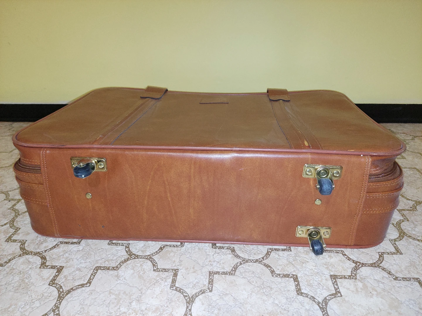 Vintage Brown Faux Leather Suitcase - photo 3