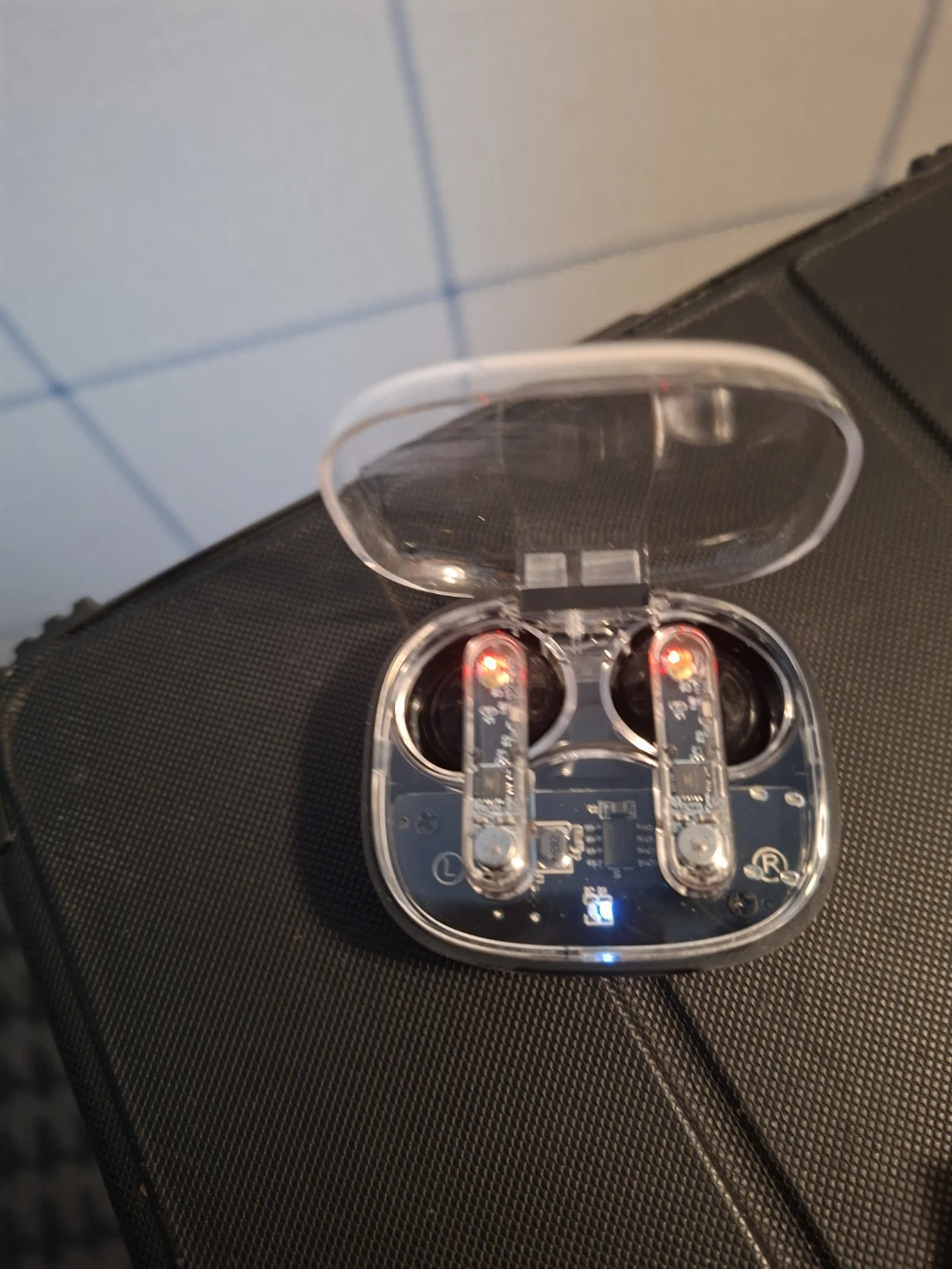Transparent Wireless Earbuds Case - photo 2