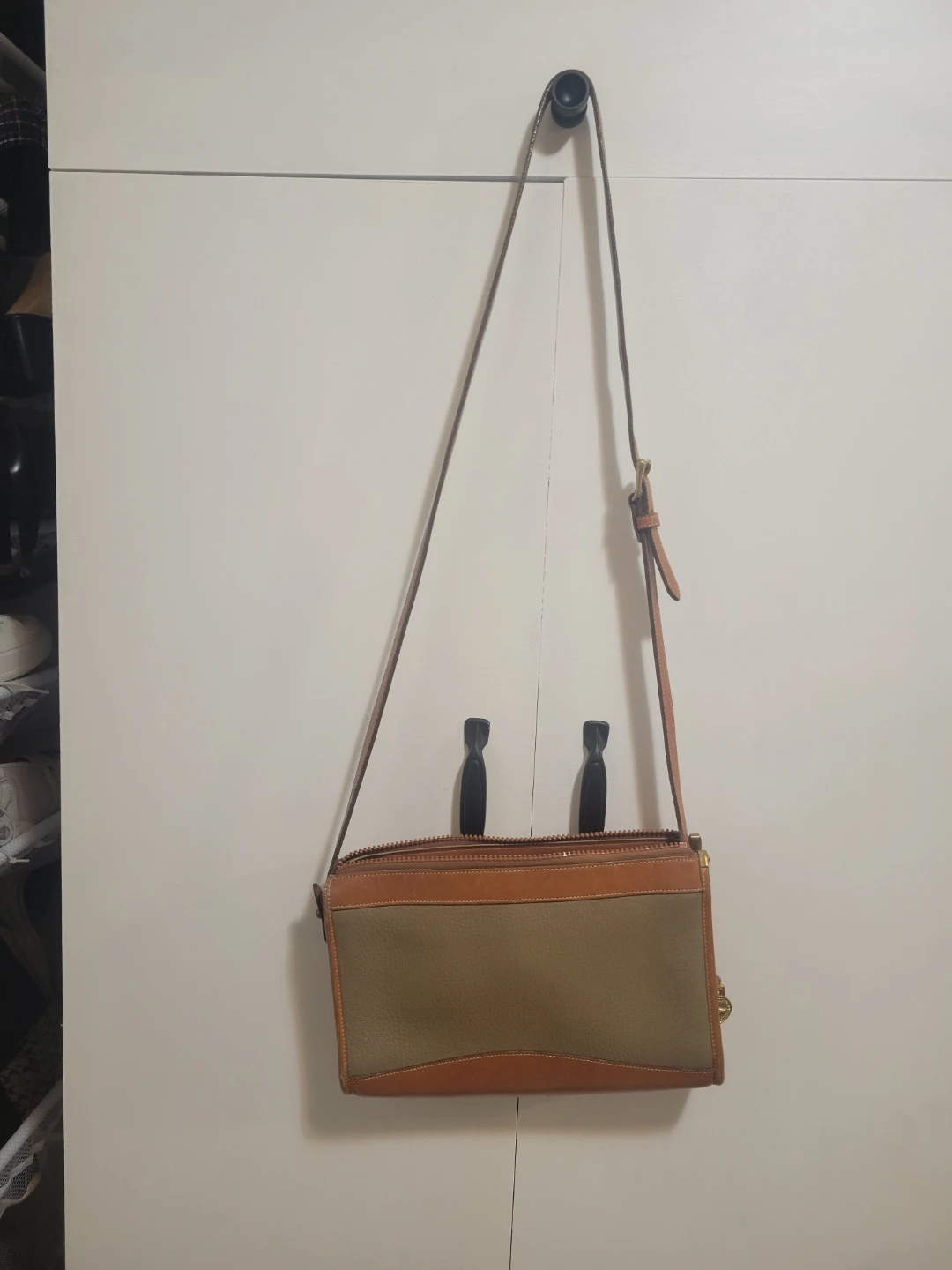 Dooney & Bourke Crossbody Bag