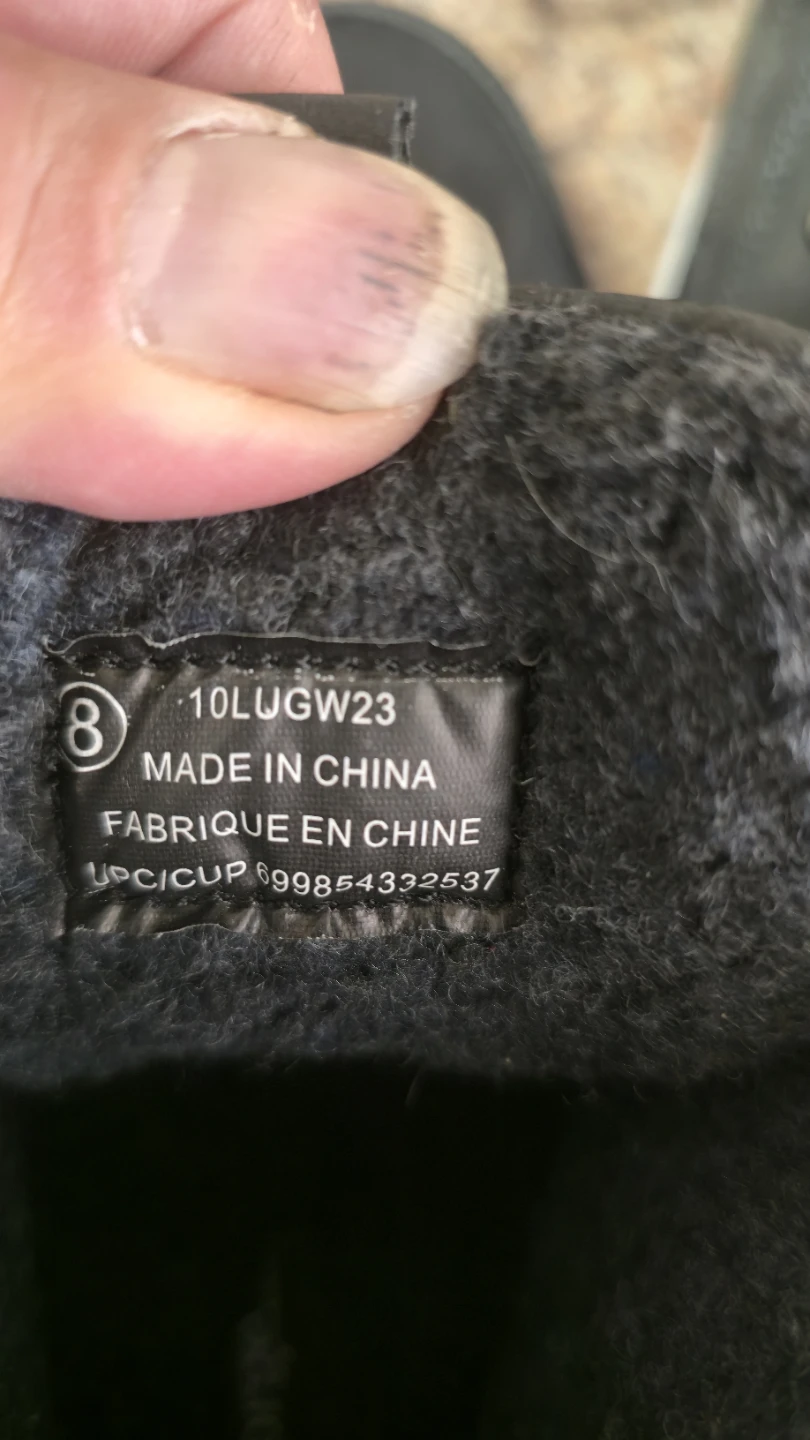 Black Insulated Winter Boots Size 8 - photo 5