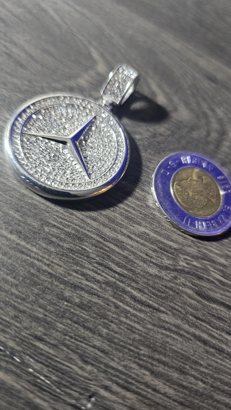 Mercedes-Benz Star Pendant with Diamonds - photo 2