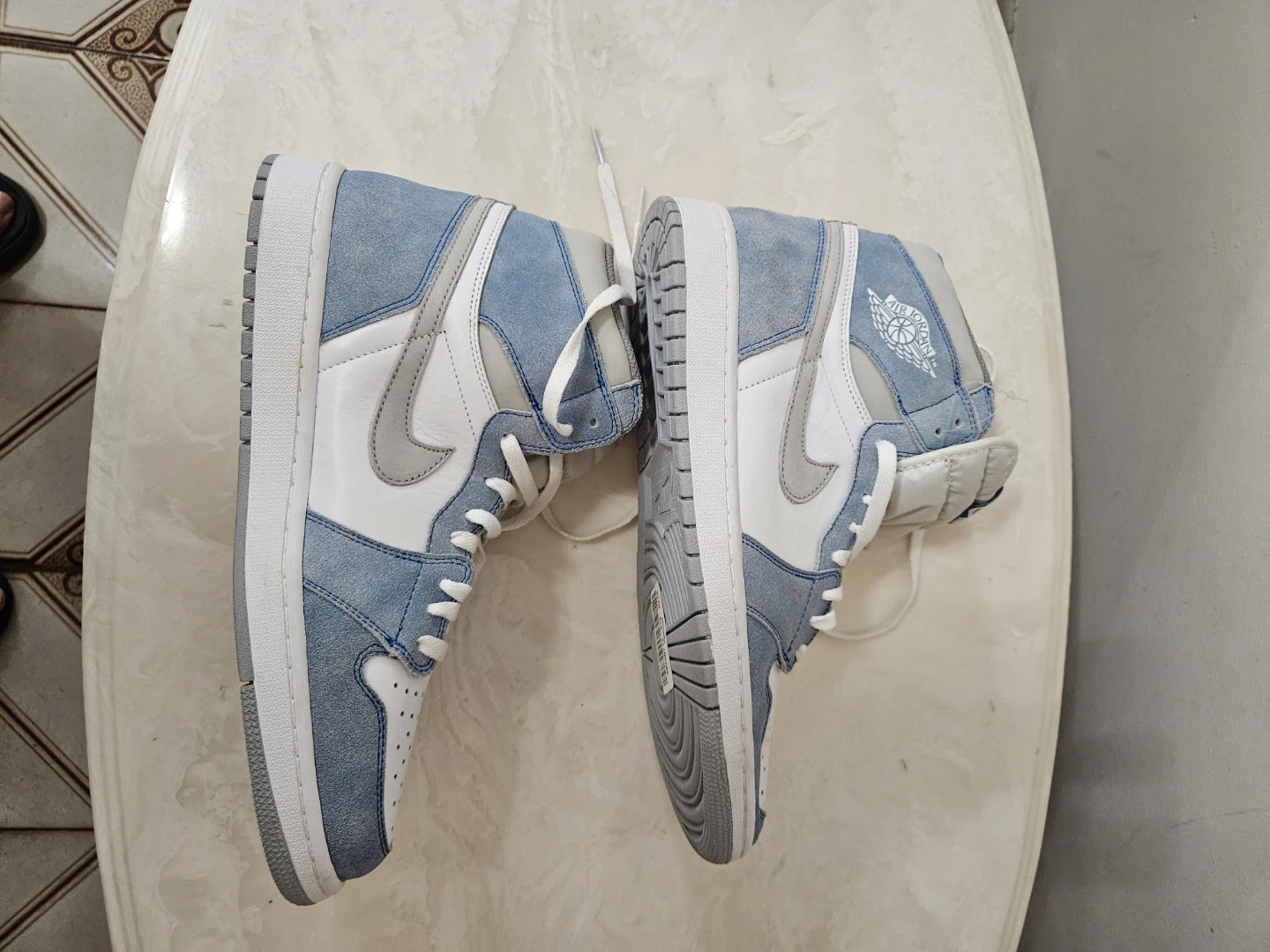 Mens new Nike Air Jordan 1 . Size 13 - photo 2