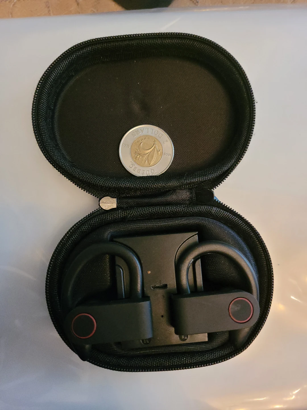 Escape Platinum Wireless Earphones with Charging Case - photo 2