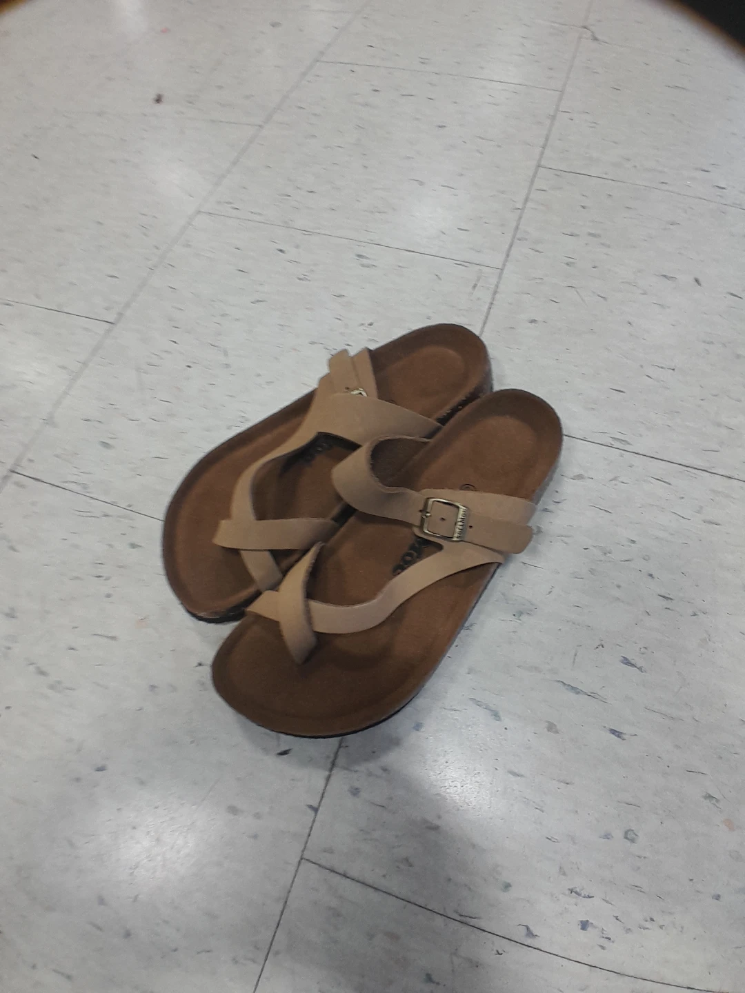 Soft Moc Sandals  Women's Size 10 - photo 3