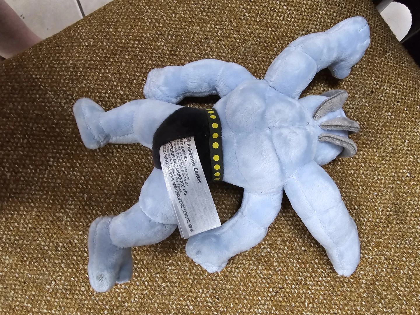 Pokémon Center Machamp Plush like new - photo 3