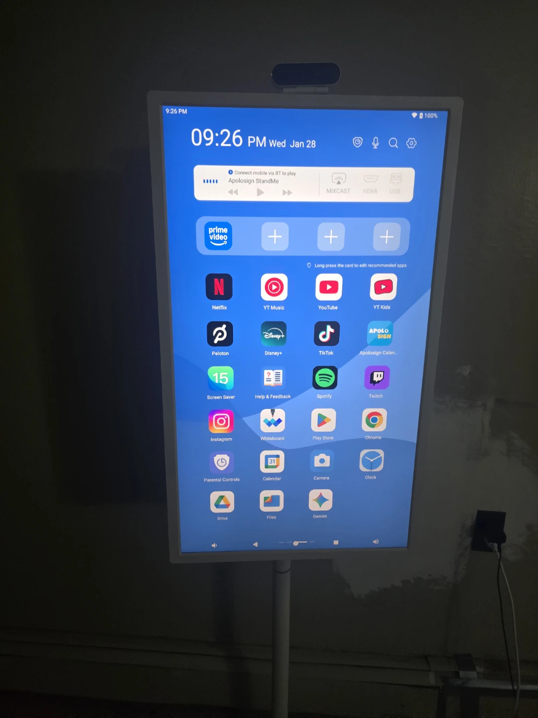 ApoloSign portable tv 32 inch 4k android app touchscreen