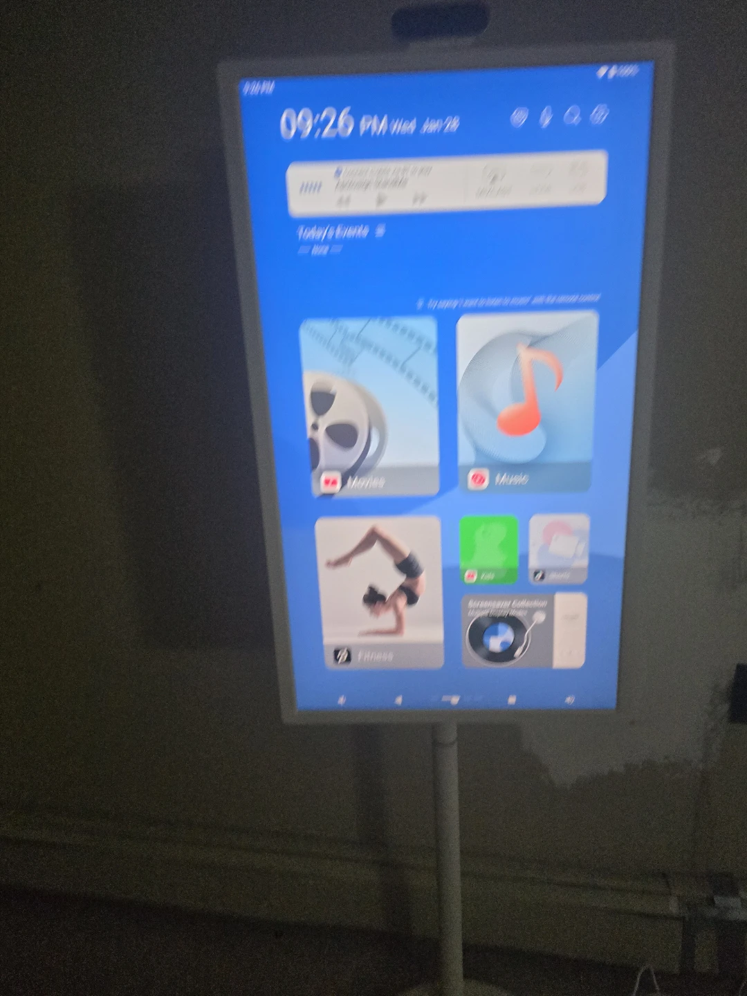 ApoloSign portable tv 32 inch 4k android app touchscreen - photo 3