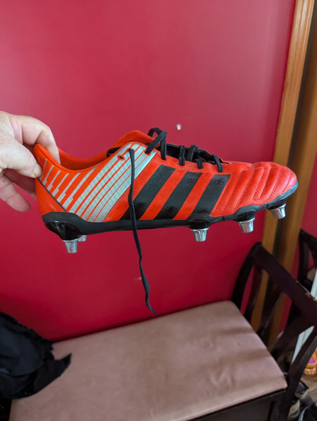 Men's size 10 soccer cleats